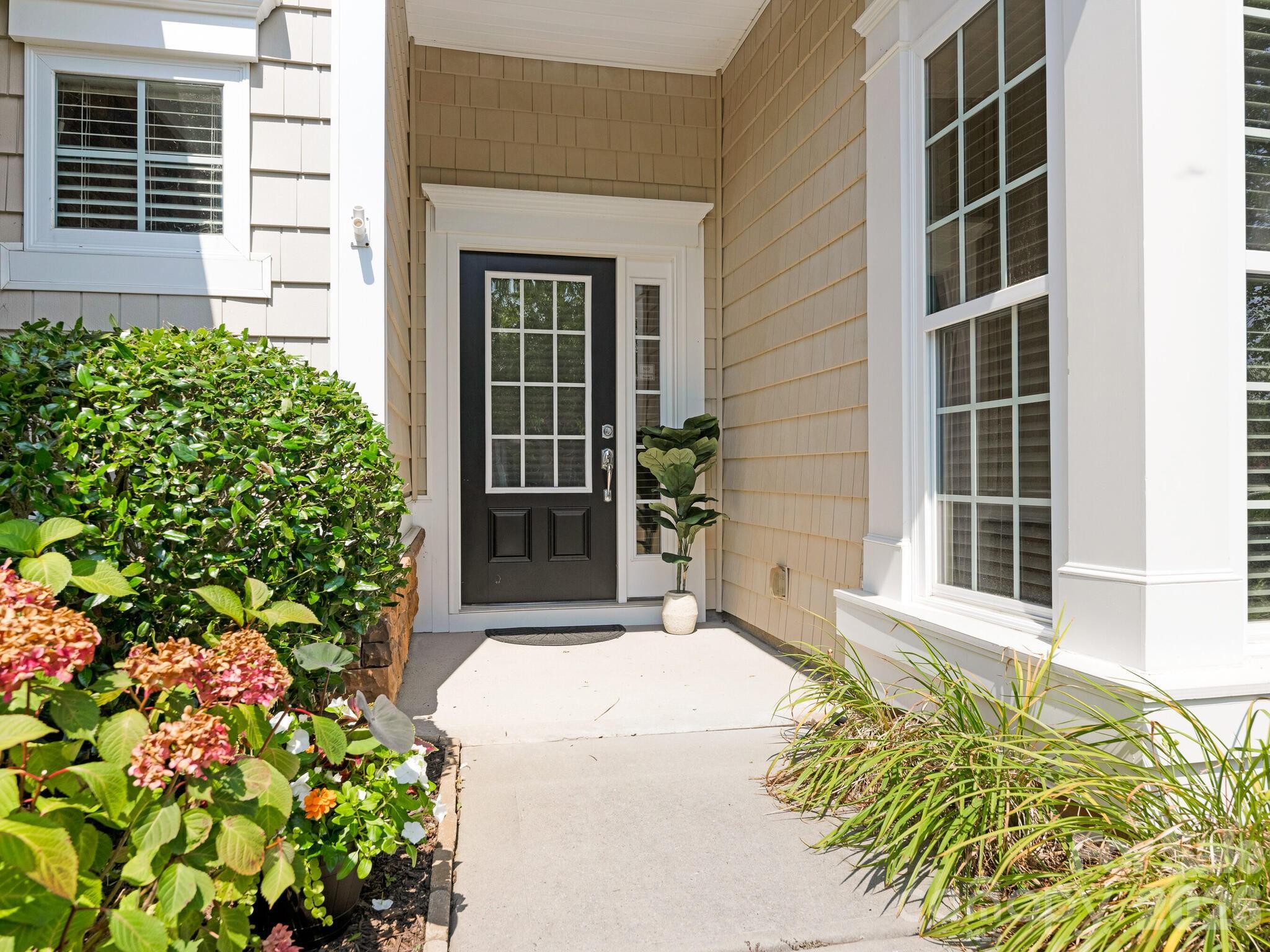 7057 Shenandoah Drive Property Photo 2