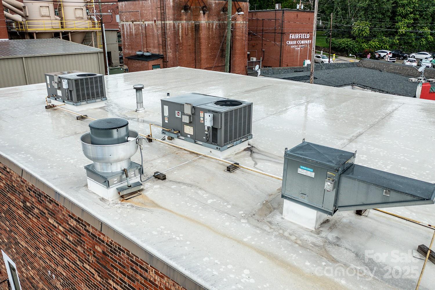 107 Light Street Property Photo 11