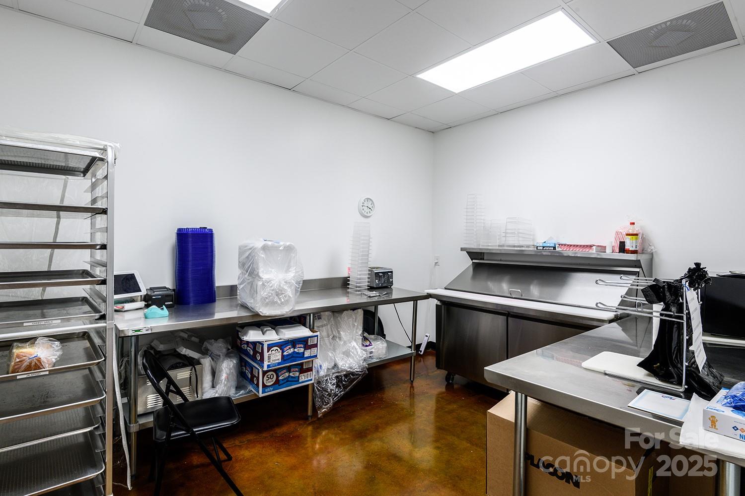 107 Light Street Property Photo 14