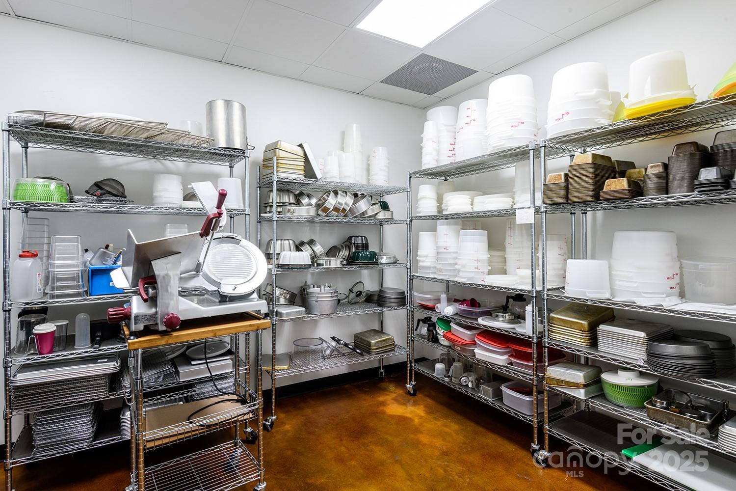 107 Light Street Property Photo 23