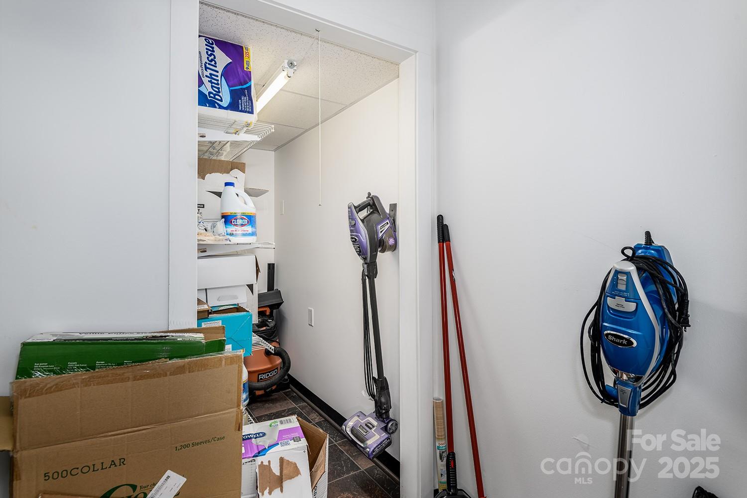 107 Light Street Property Photo 31