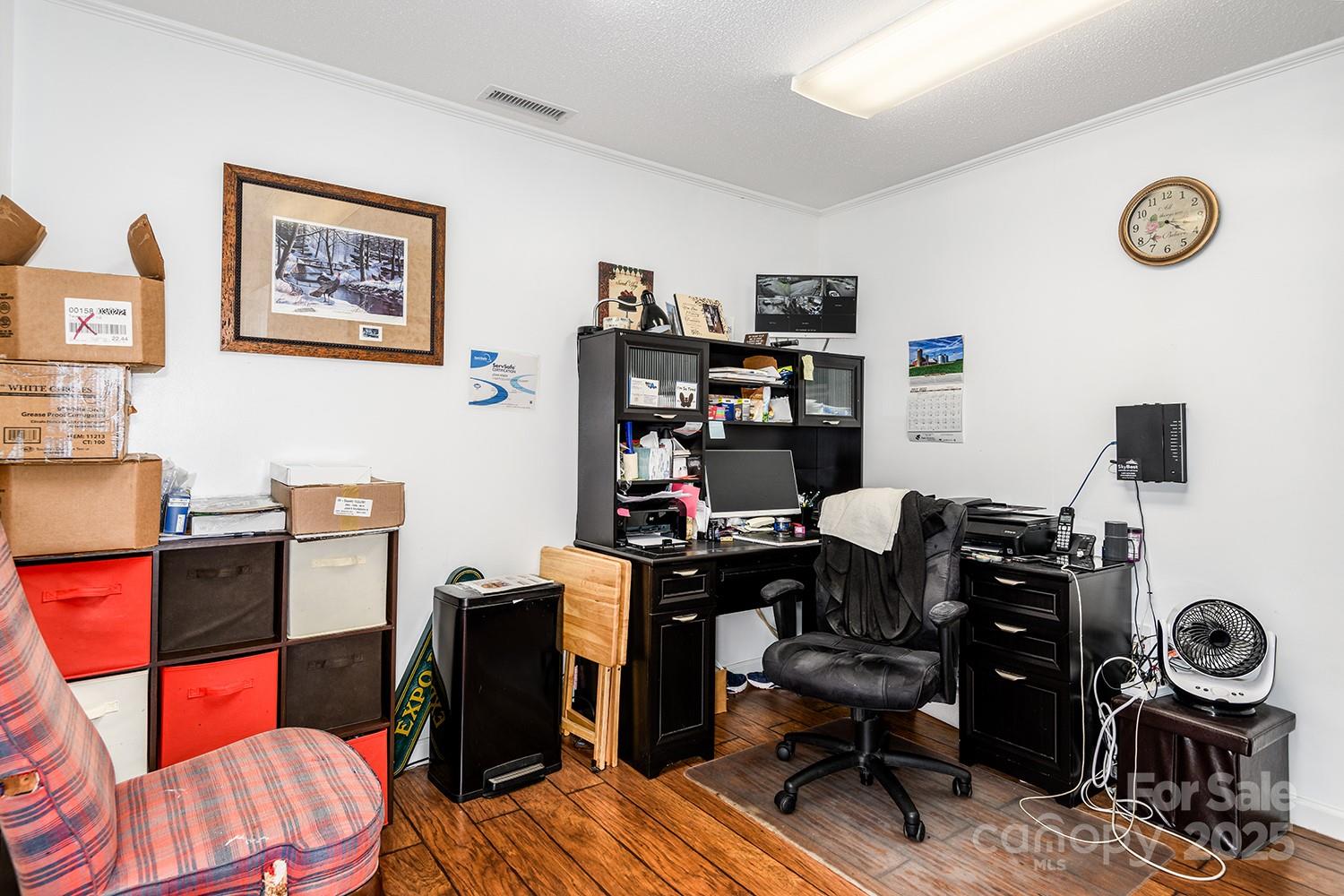 107 Light Street Property Photo 35