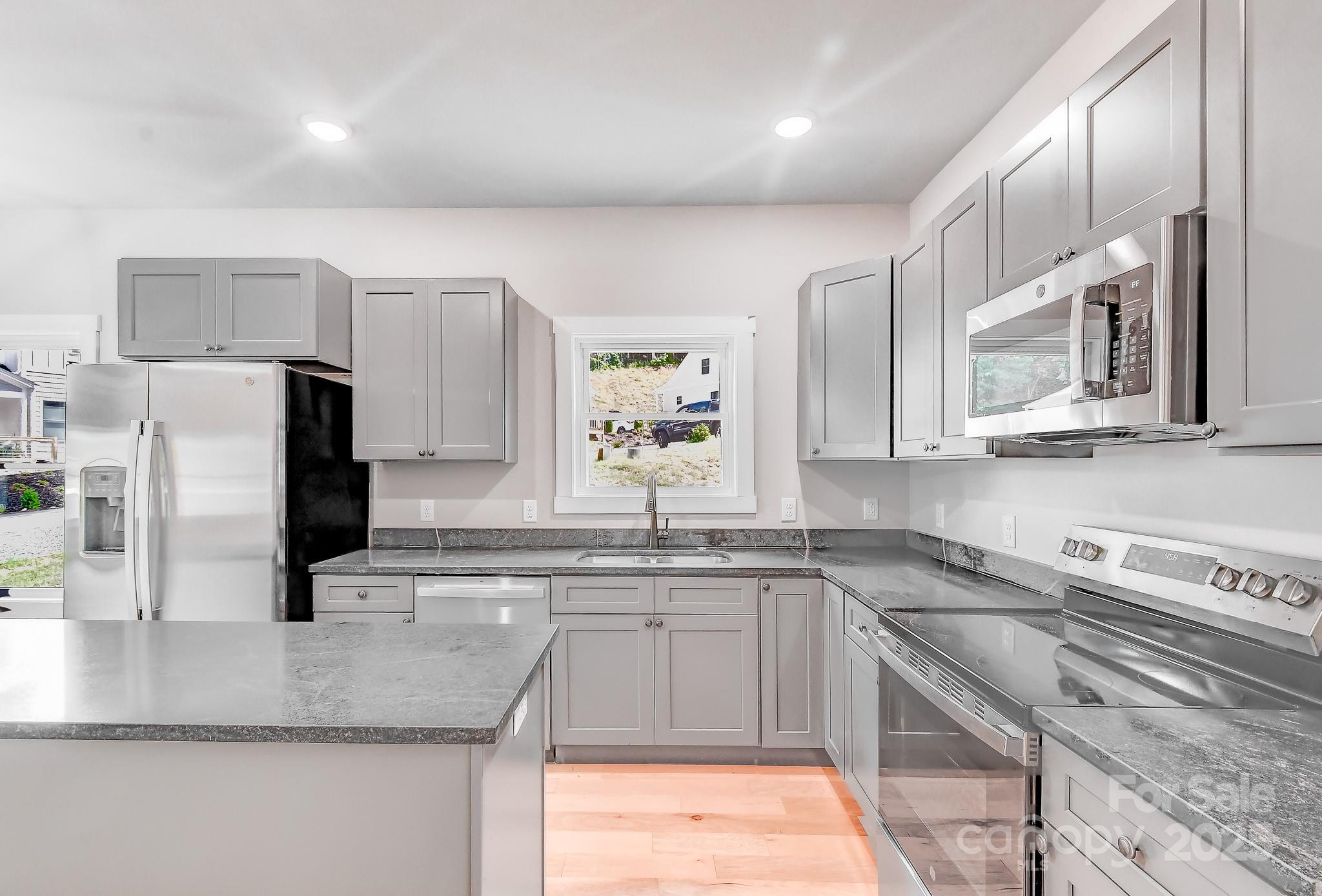 127 Northbend Drive Property Photo 10