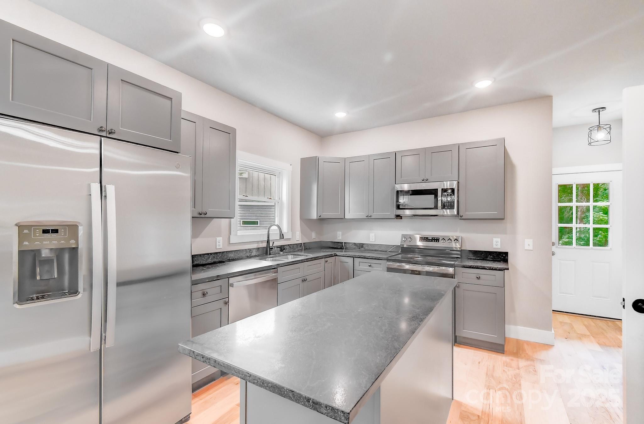 127 Northbend Drive Property Photo 11