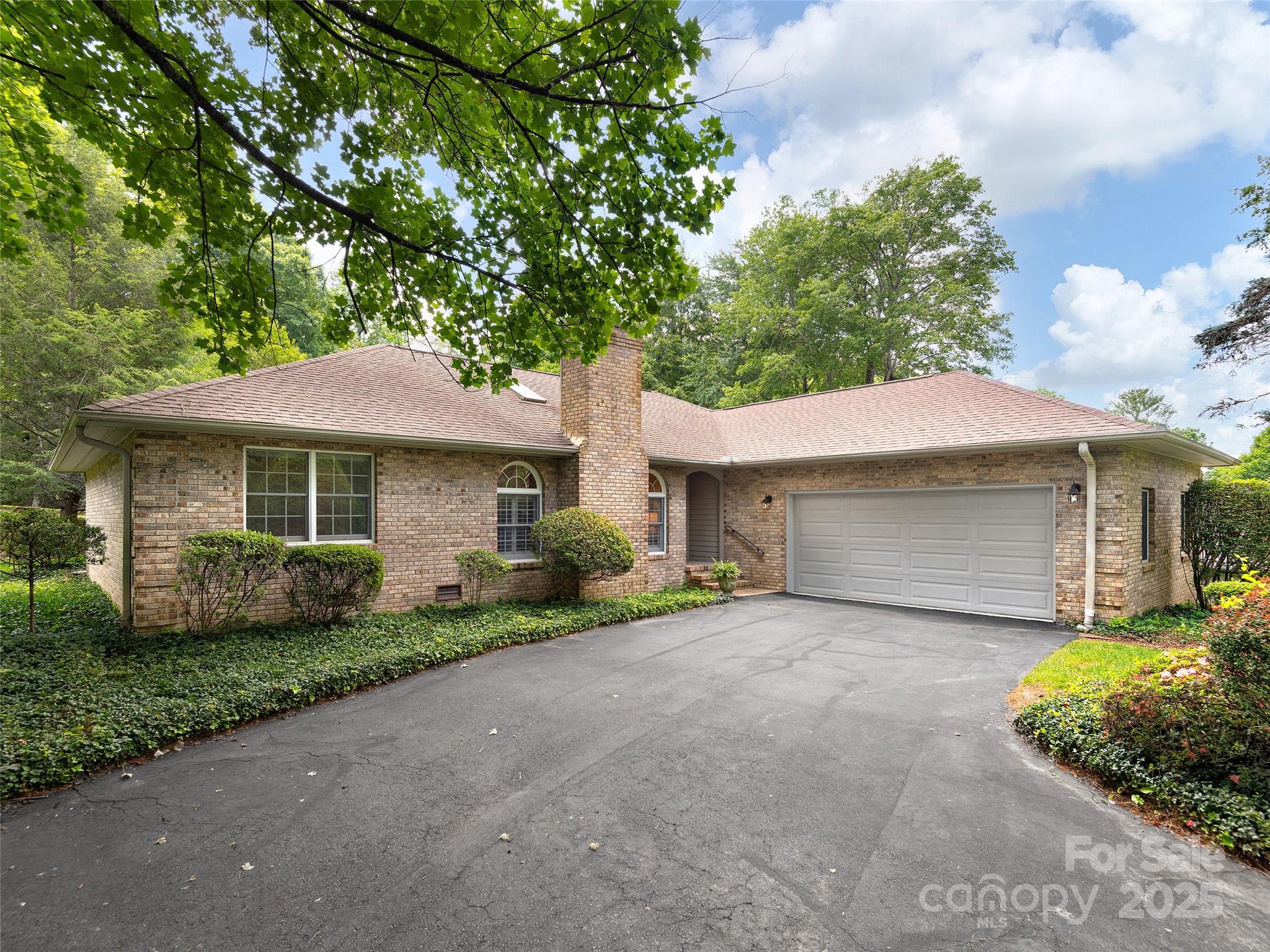 189 Cove Loop Road Property Photo