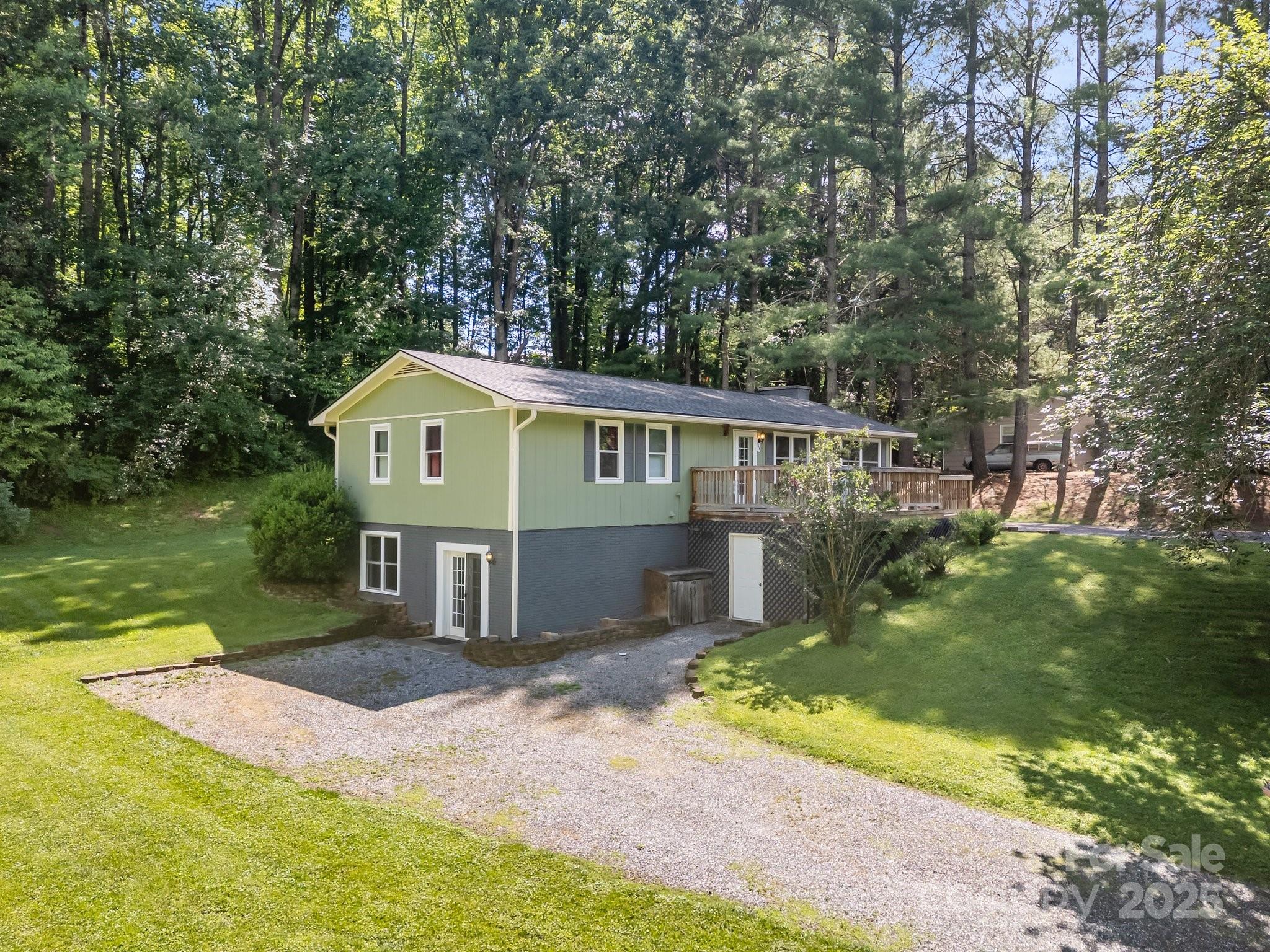 64 Christopher Lane Property Photo 5