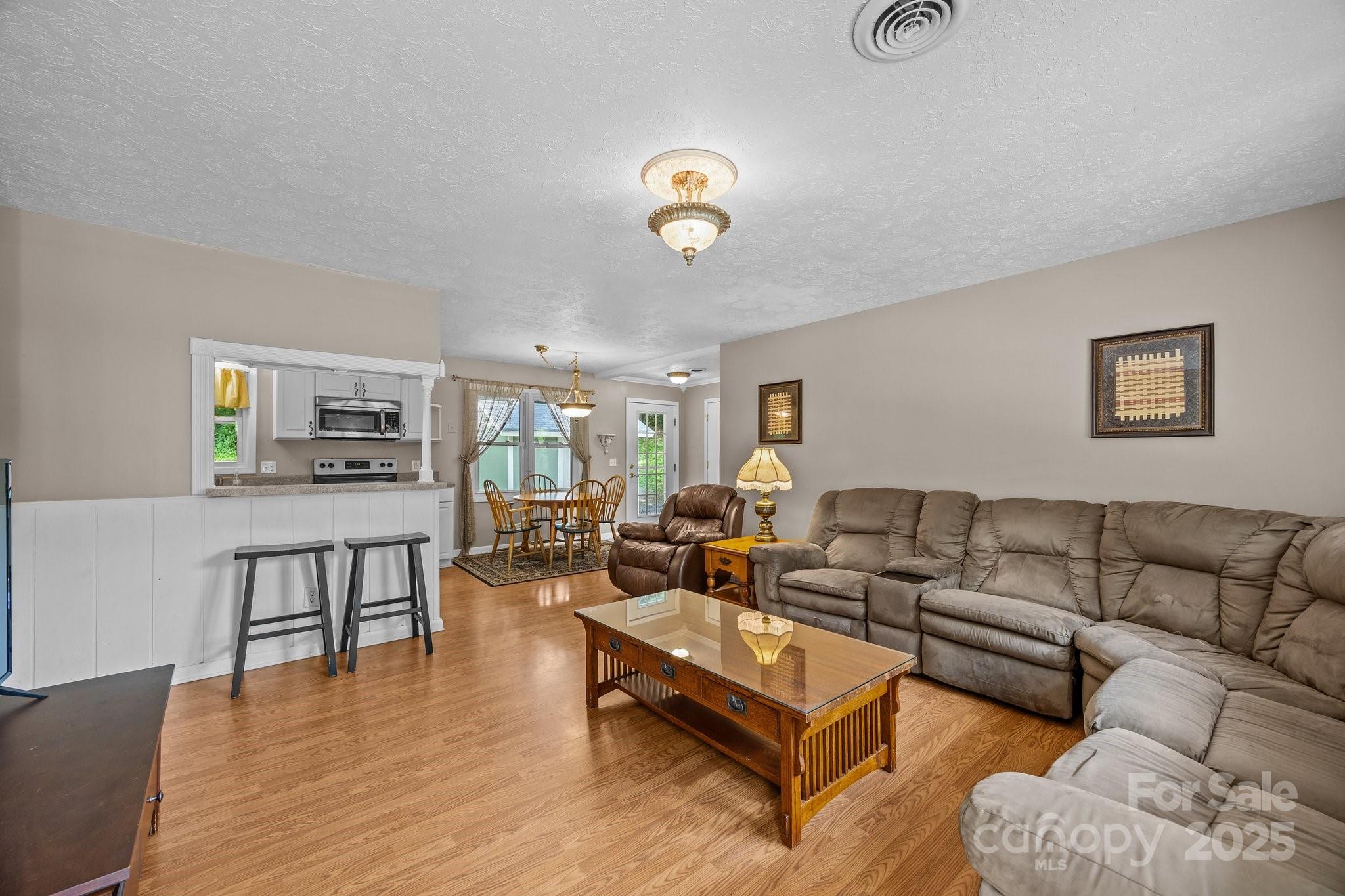 64 Christopher Lane Property Photo 10