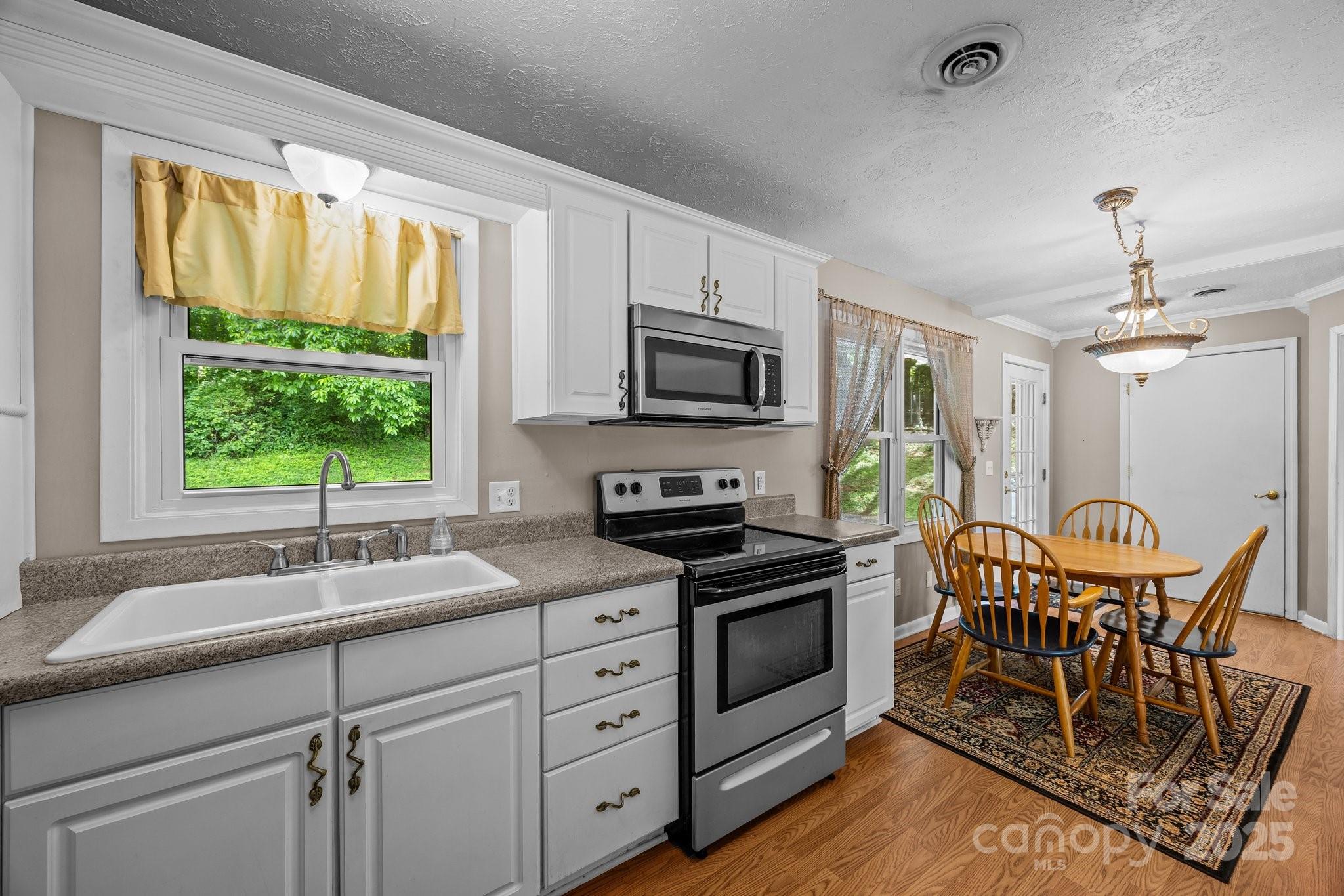 64 Christopher Lane Property Photo 15