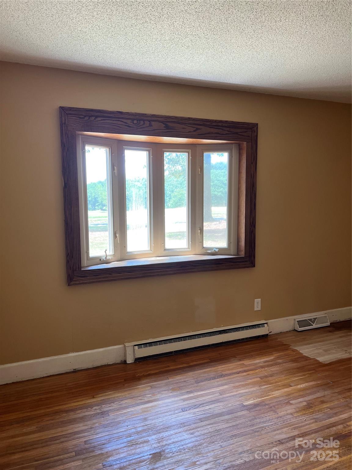 11204 Williams Road Property Photo 15