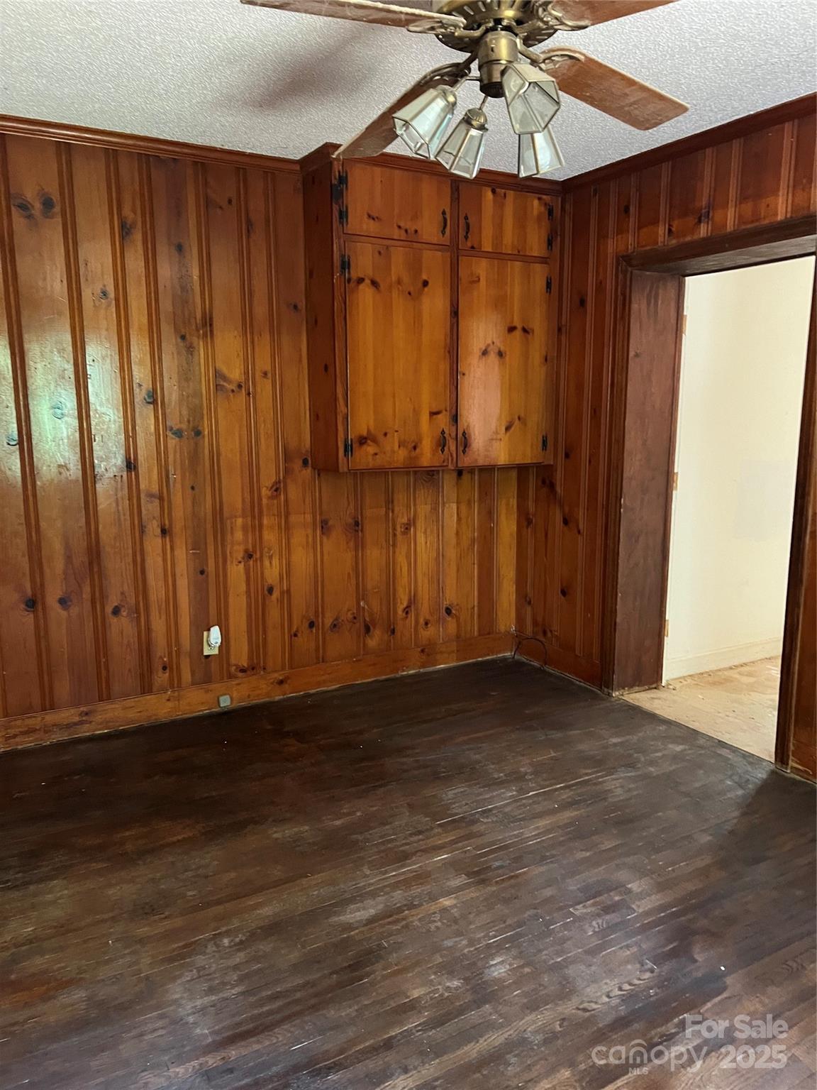 11204 Williams Road Property Photo 21