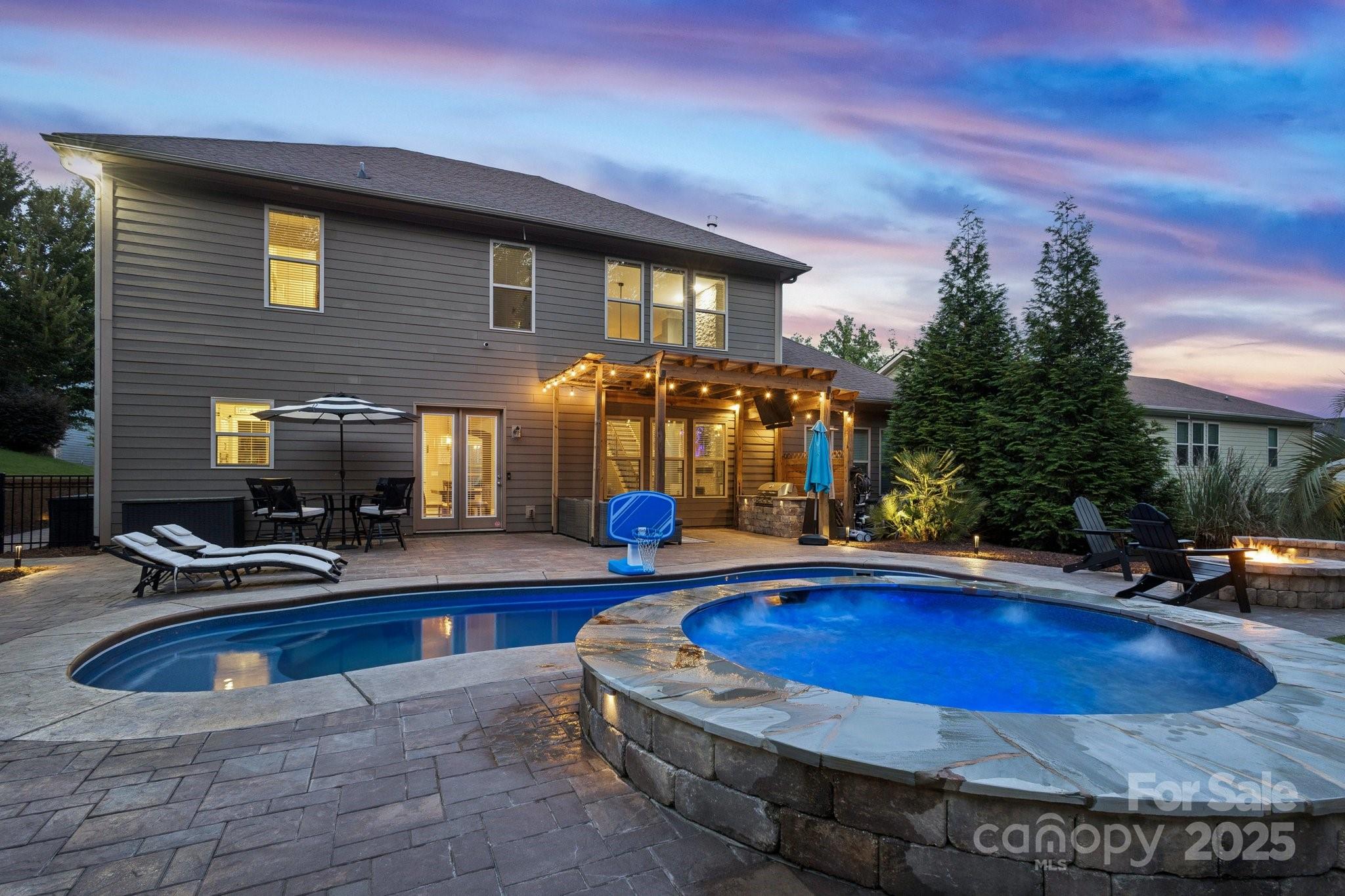 1026 Arges River Drive Property Photo 1