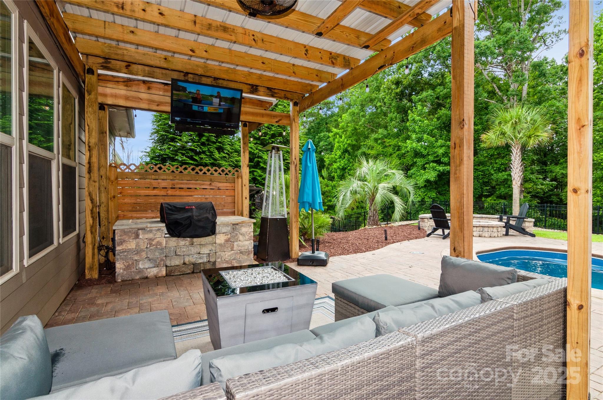 1026 Arges River Drive Property Photo 7