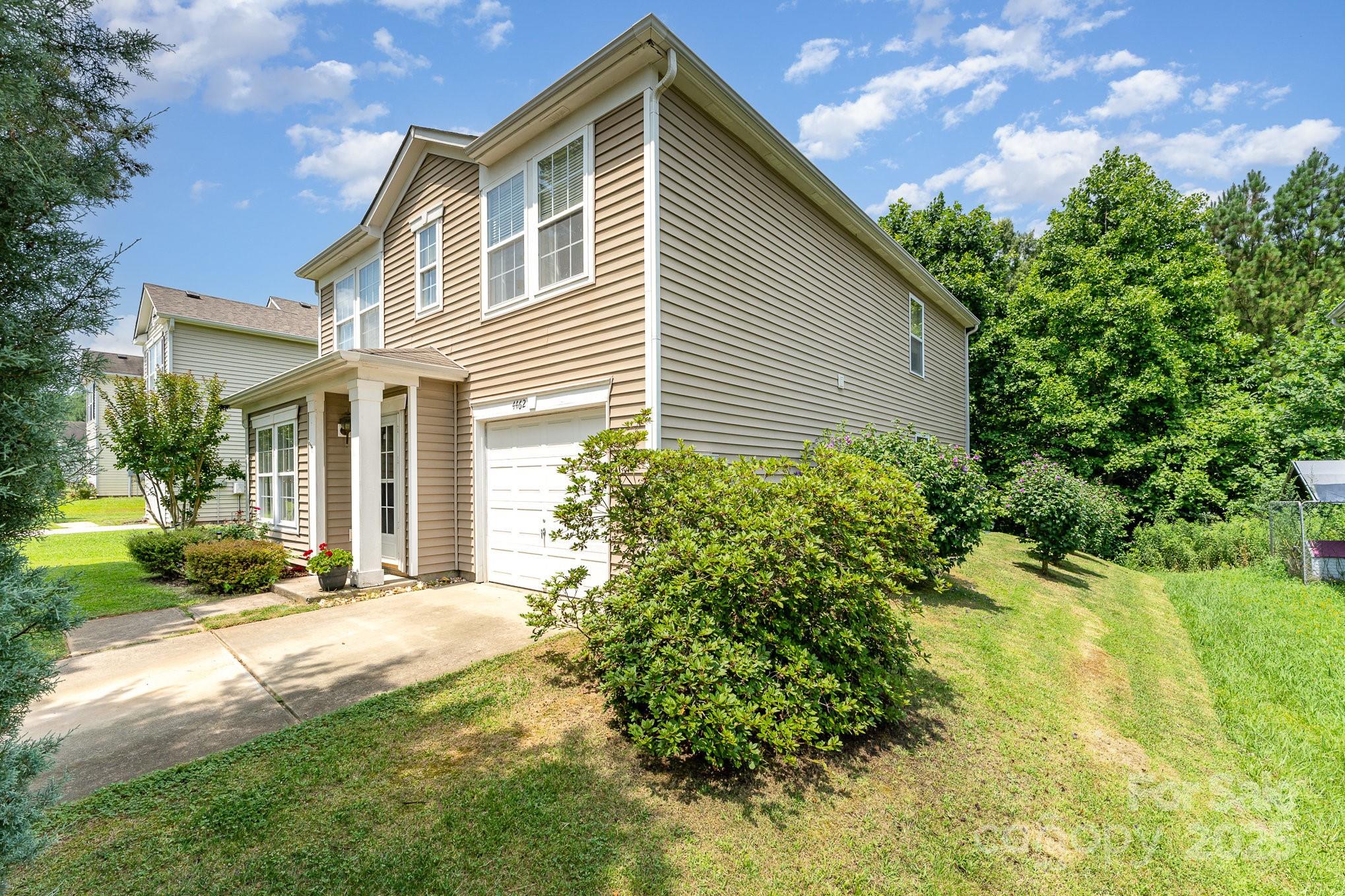 4462 Kellybrook Drive Property Photo 4
