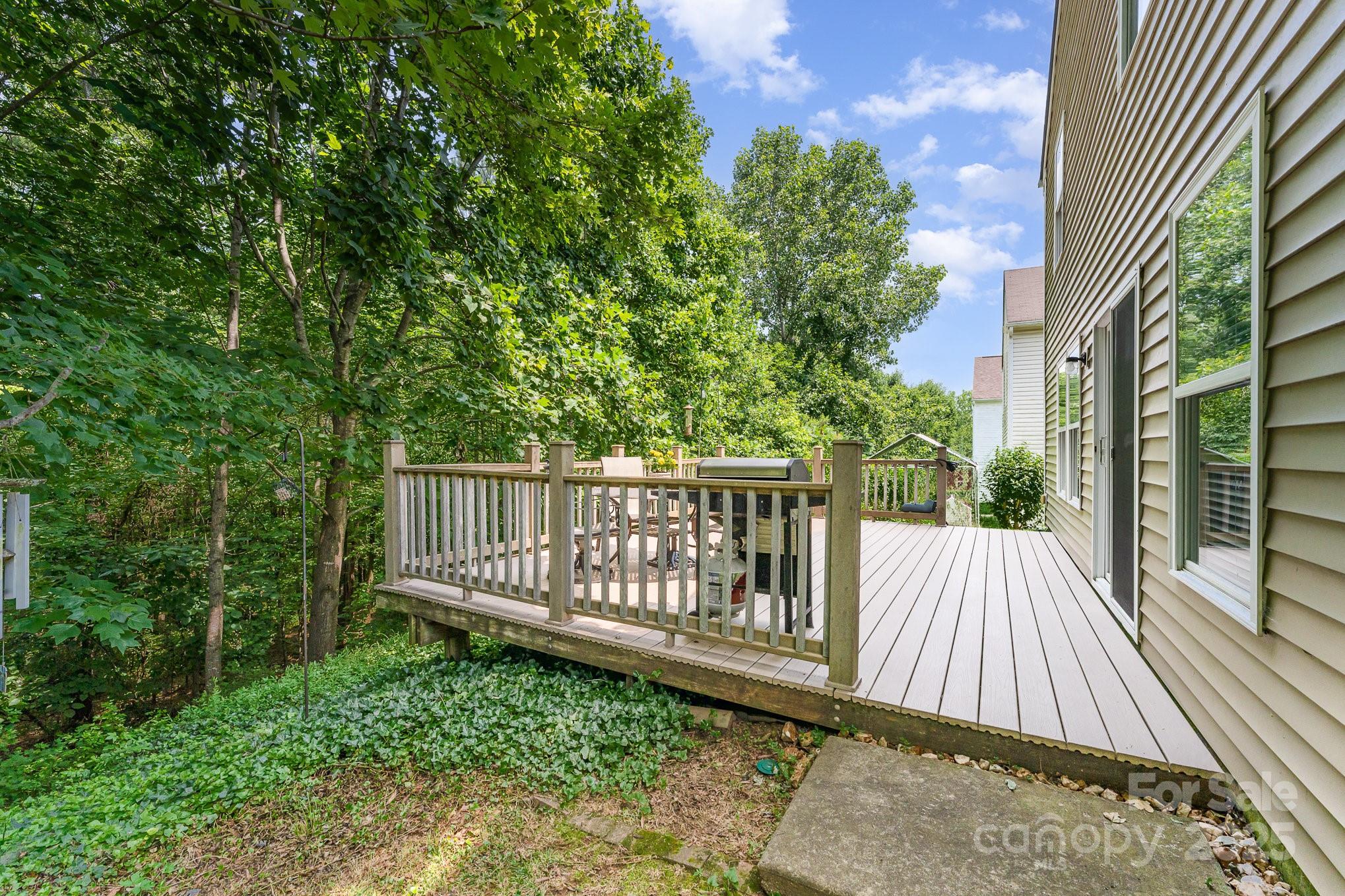 4462 Kellybrook Drive Property Photo 23