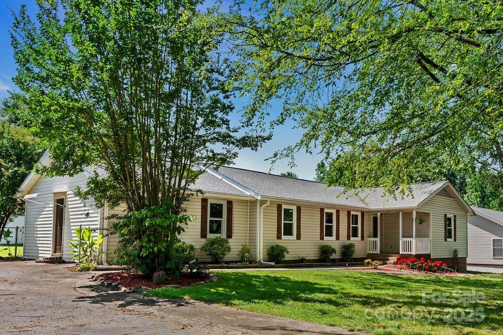 125 Robin Court