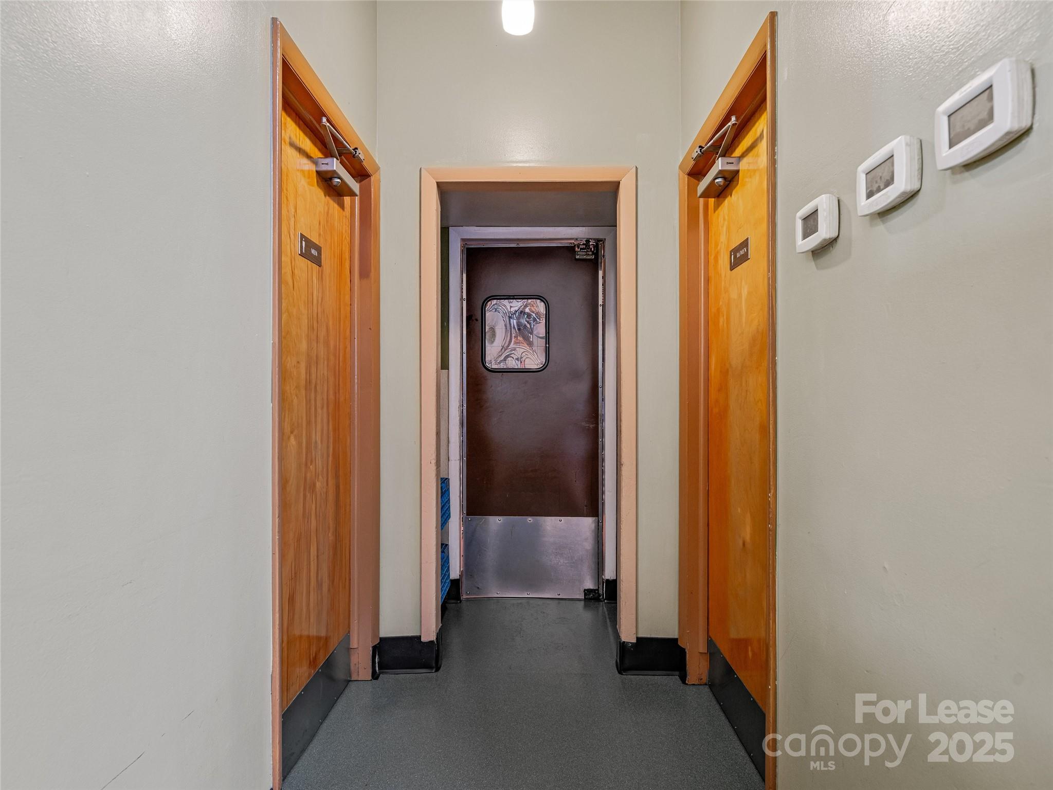 40 Wall Street Property Photo 22