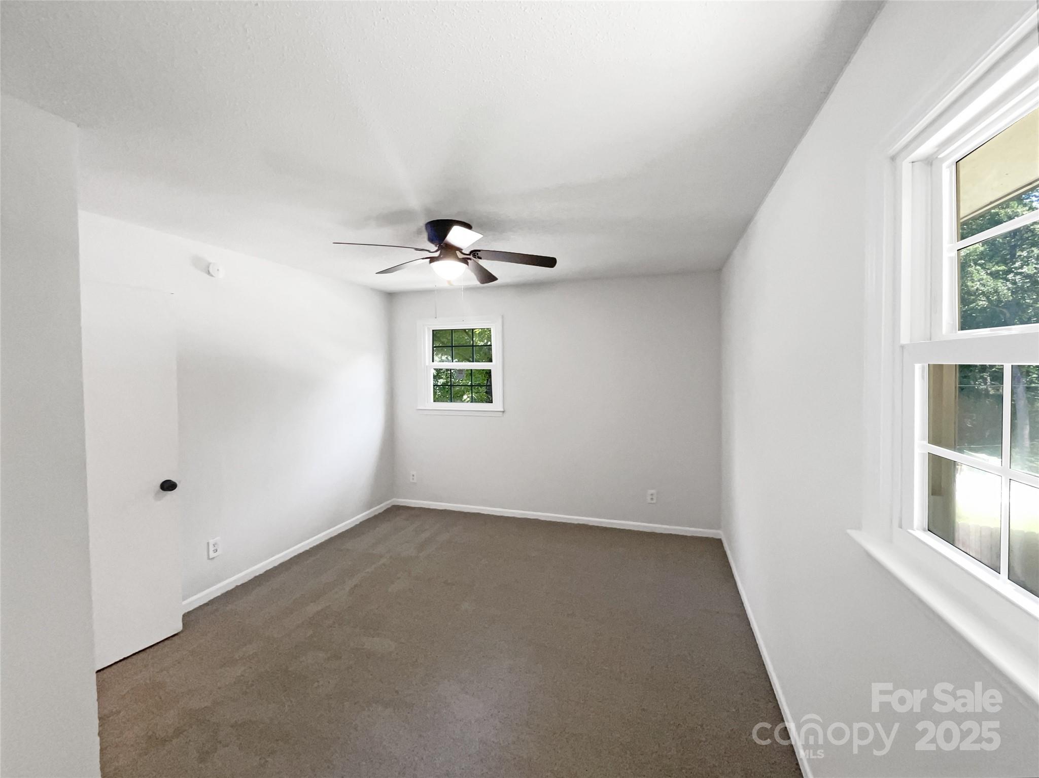 4903 Jamee Drive Property Photo 5