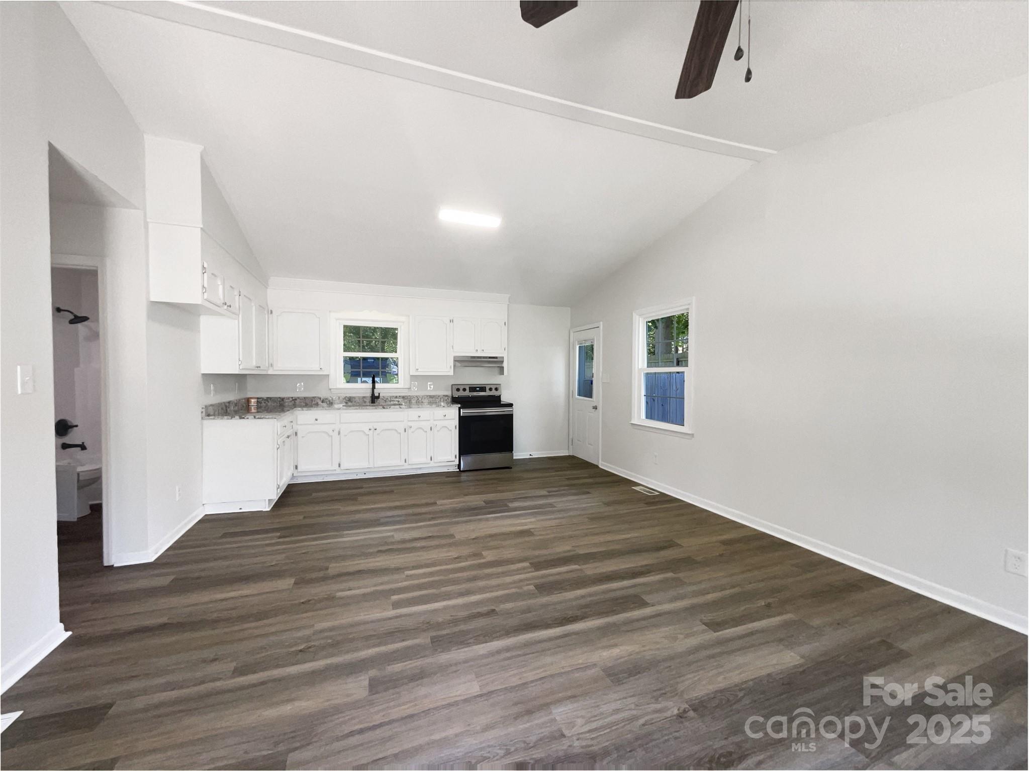 4903 Jamee Drive Property Photo 12