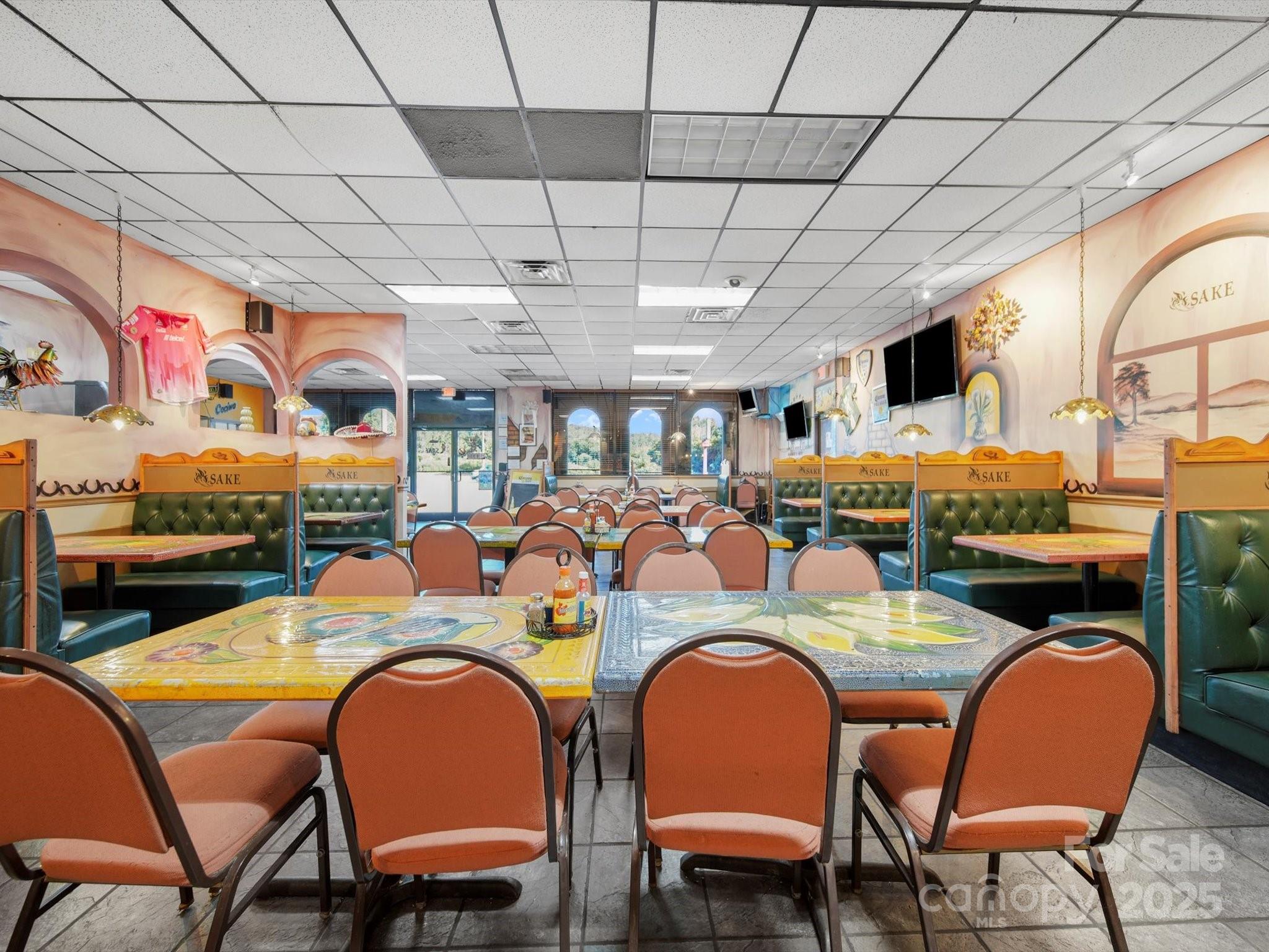 450 E Caswell Street Property Photo 4