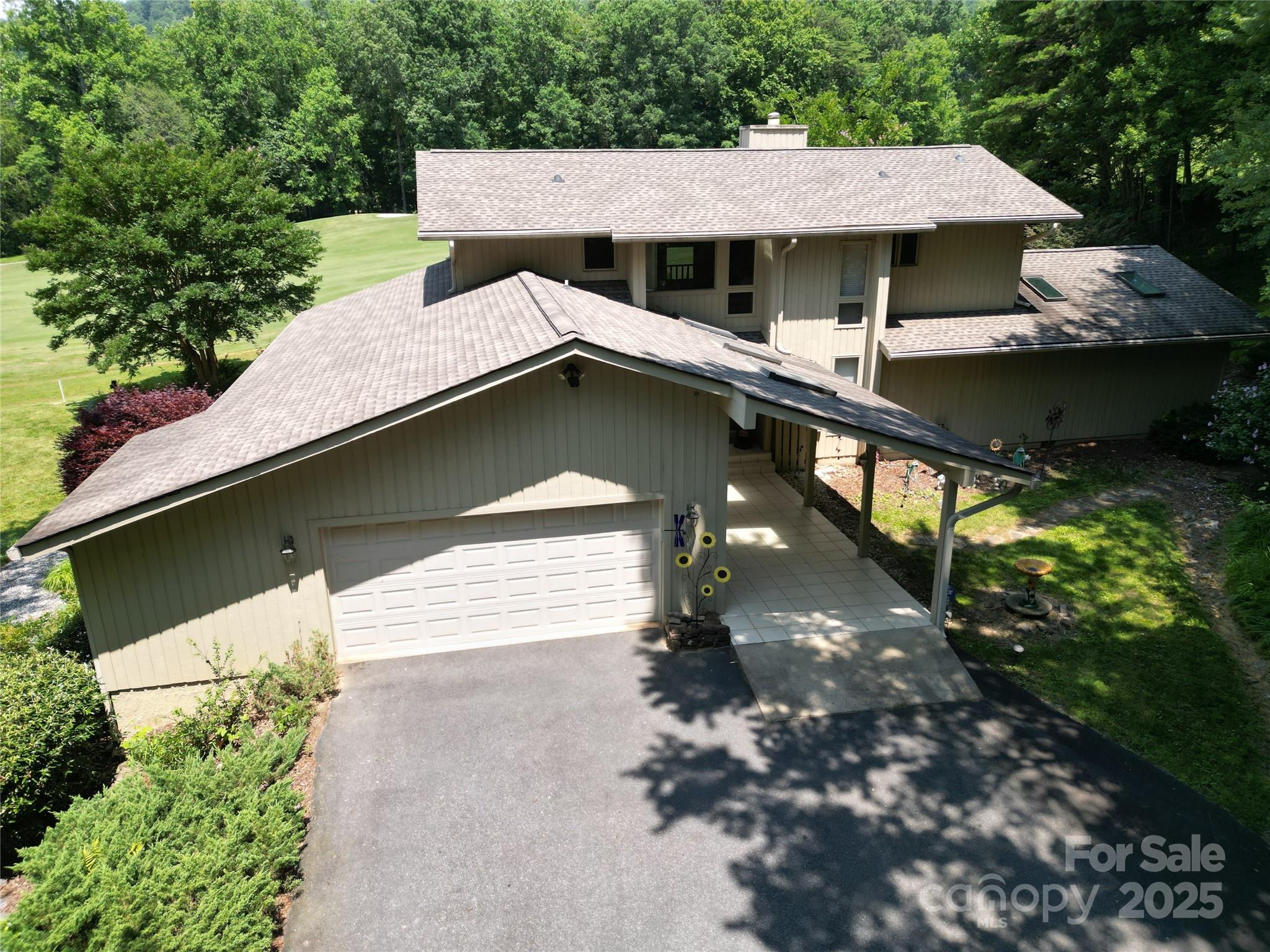 141 Courtland Court Property Photo 1