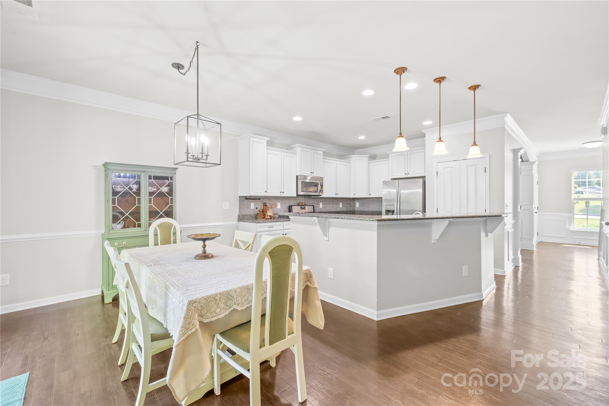 120 Carolinian Drive Property Photo 10