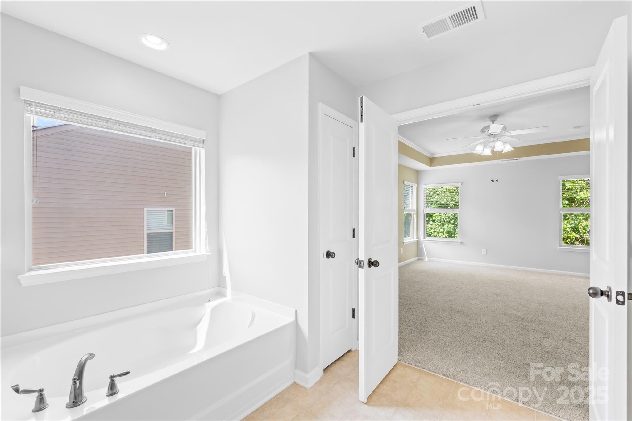 120 Carolinian Drive Property Photo 22