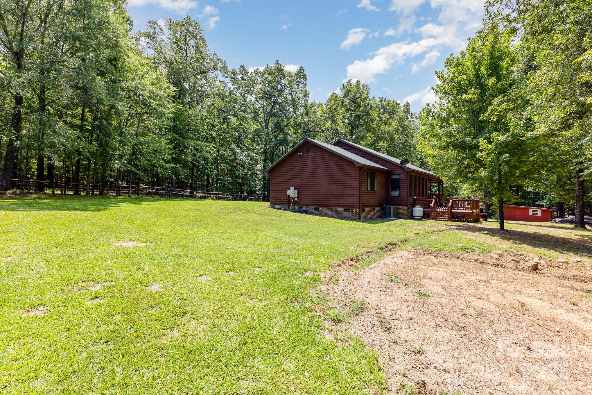 5292 Tice Road Property Photo 7