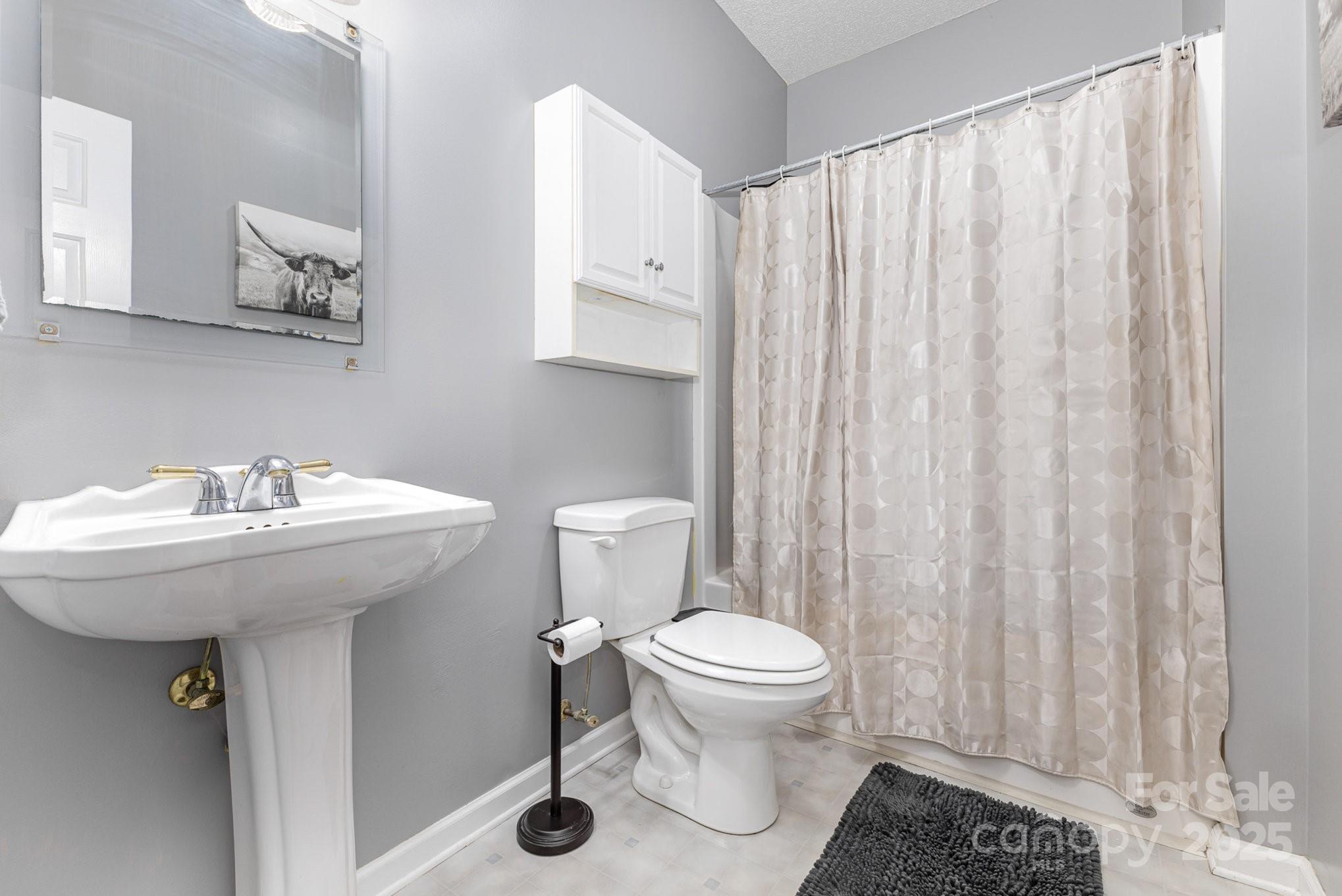 5292 Tice Road Property Photo 19