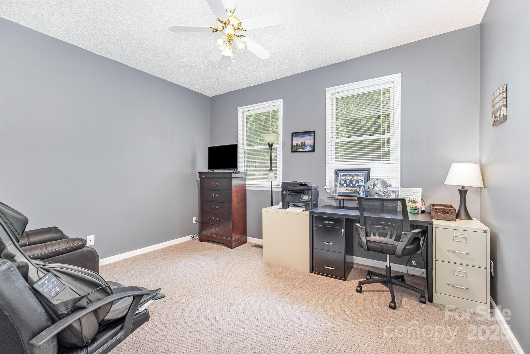 5292 Tice Road Property Photo 20