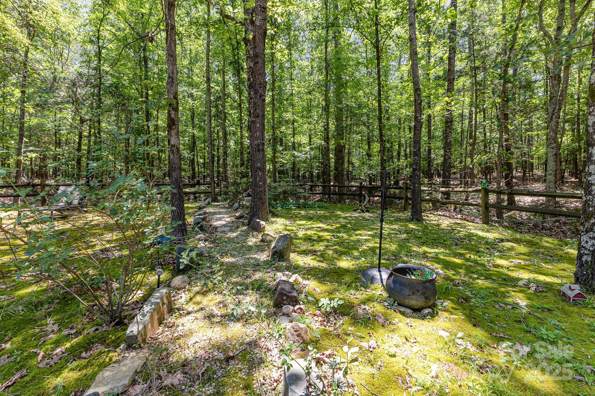 5292 Tice Road Property Photo 32