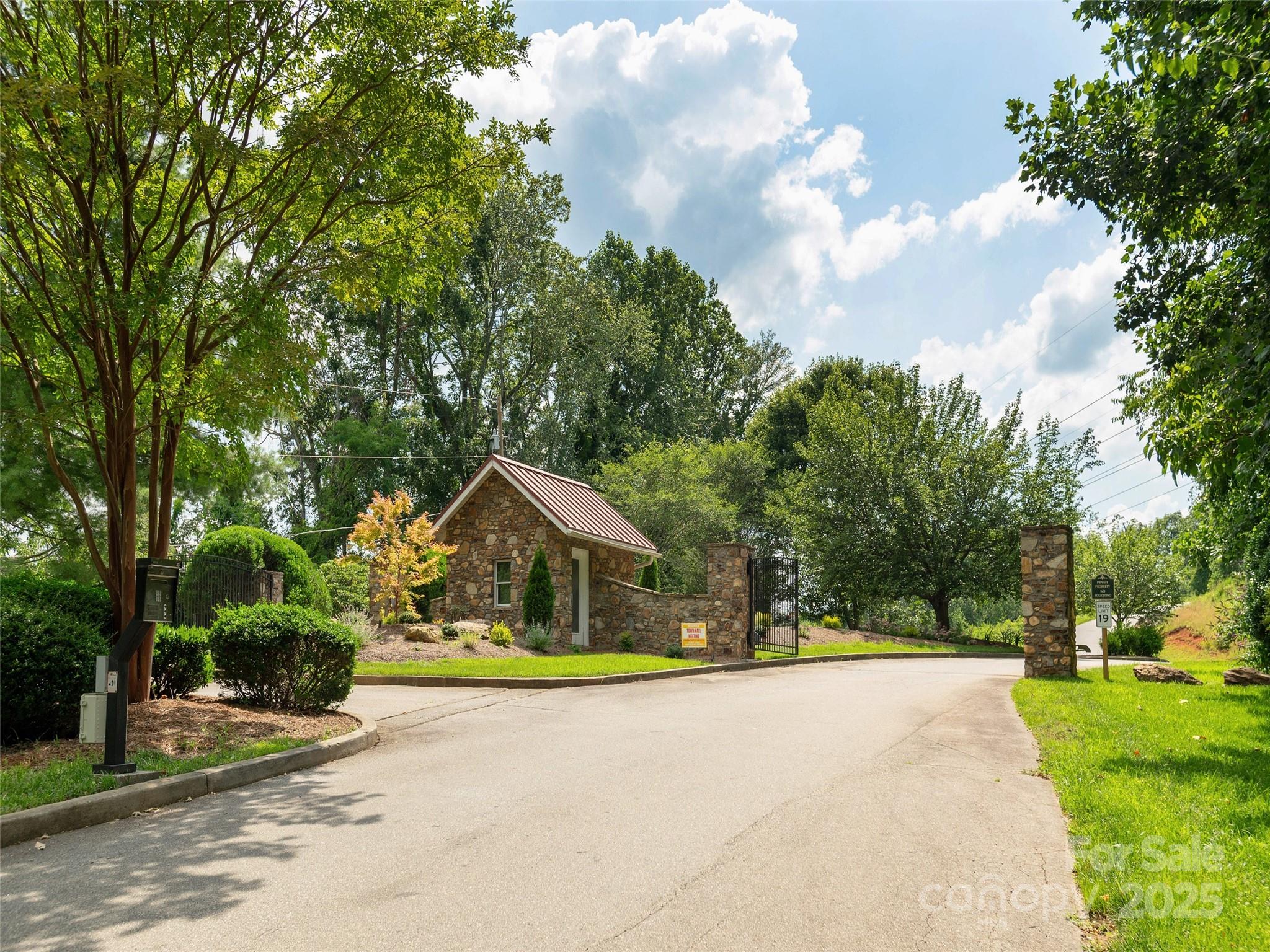 61 Arabella Lane Property Photo 7