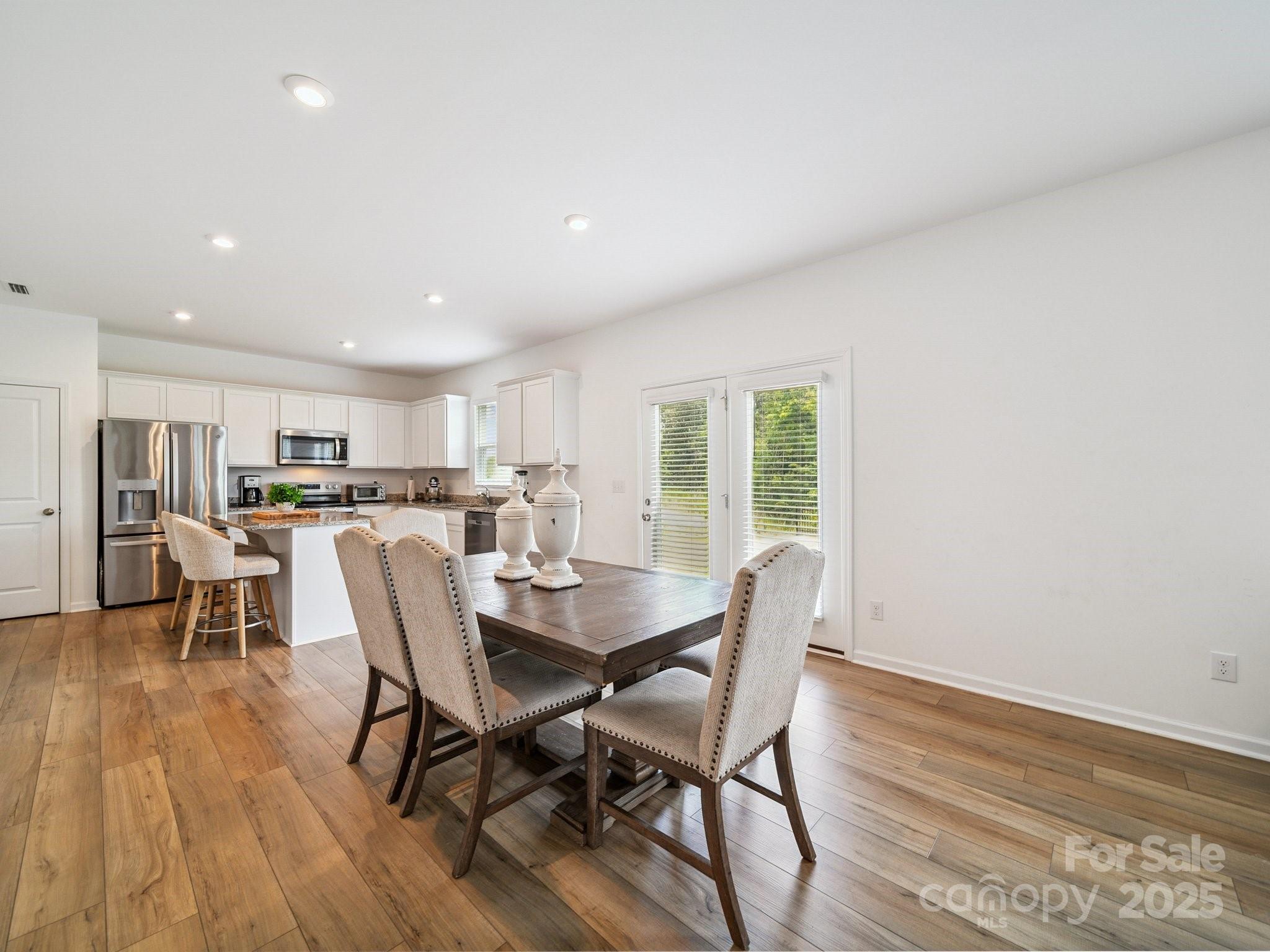 3077 Light Ridge Court Property Photo 5