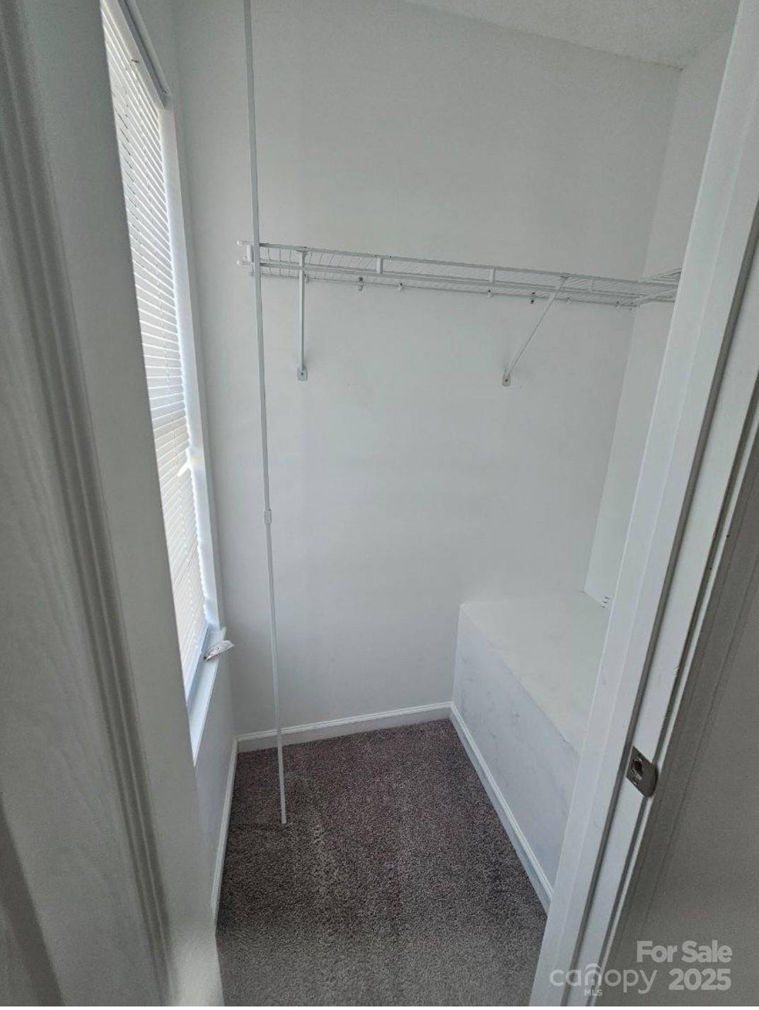 11 Long Glen Court 113 Property Photo 11