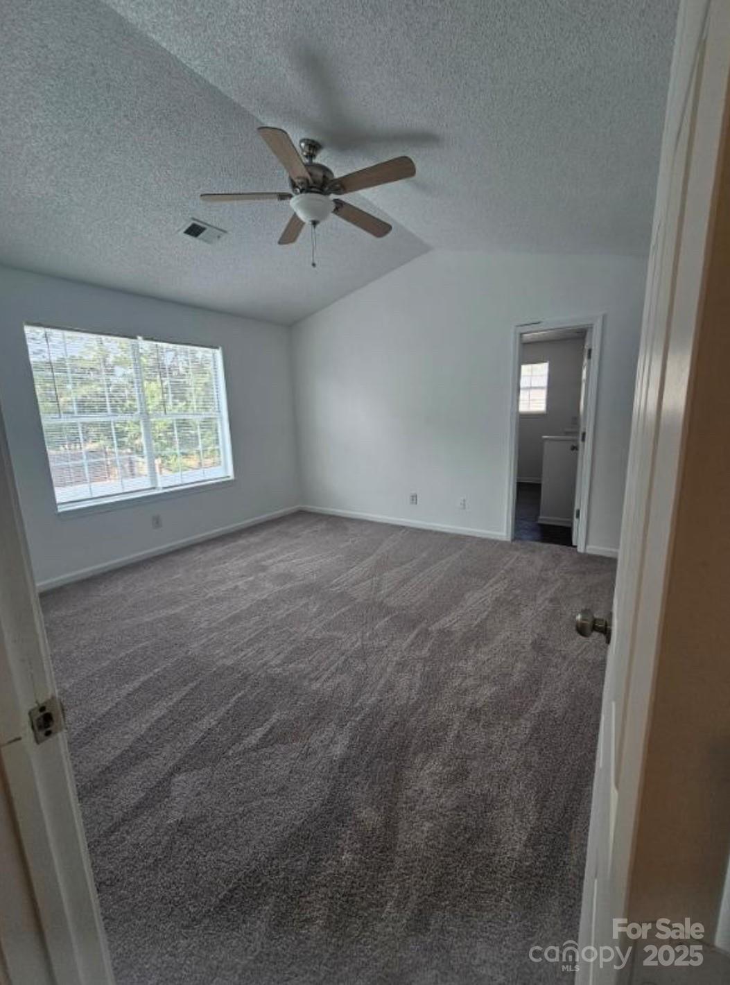 11 Long Glen Court 113 Property Photo 16