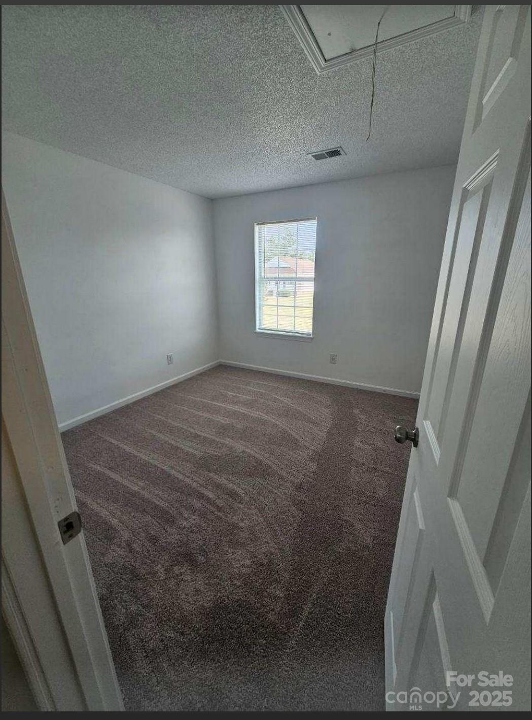 11 Long Glen Court 113 Property Photo 17