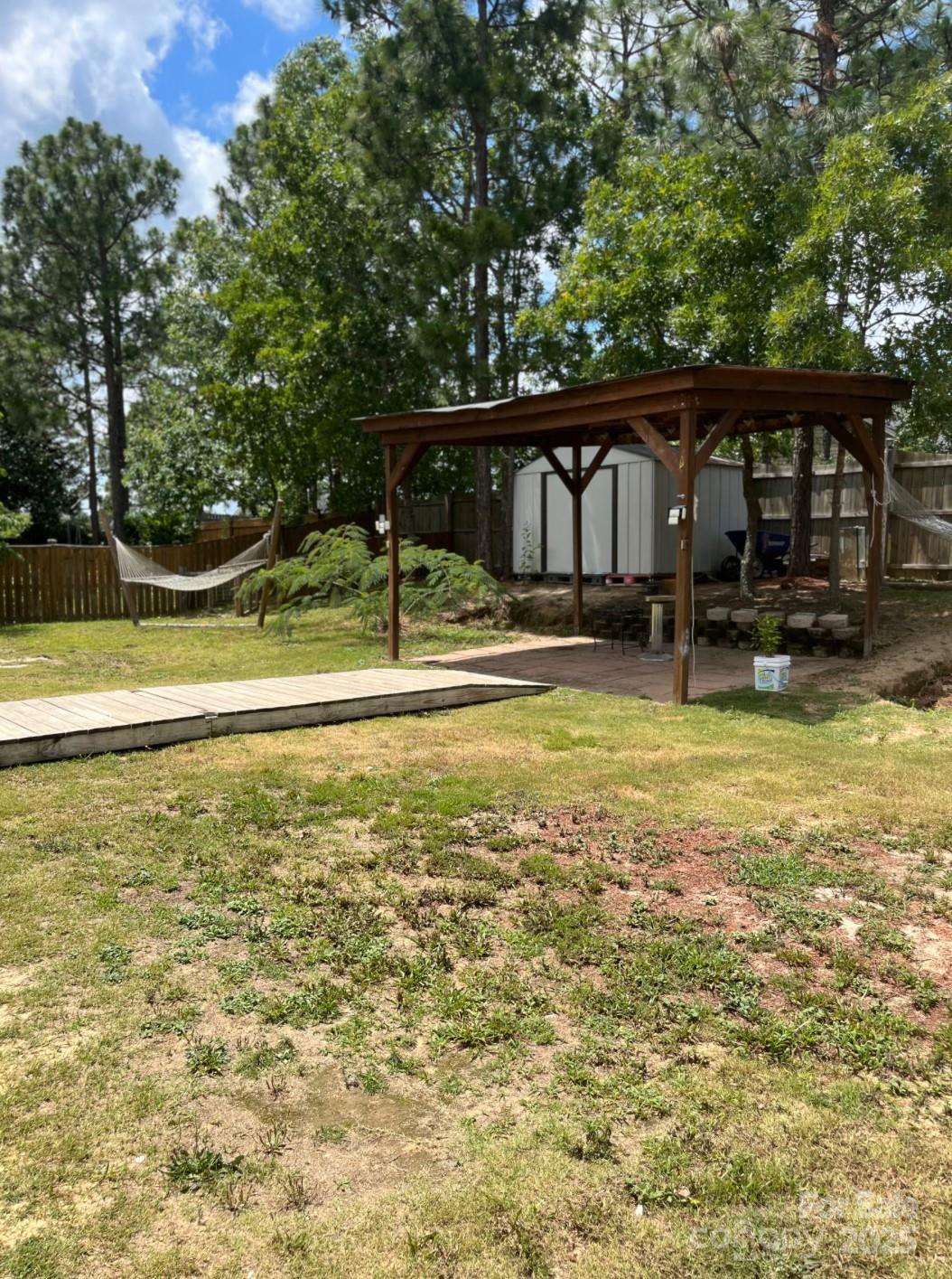 11 Long Glen Court 113 Property Photo 23