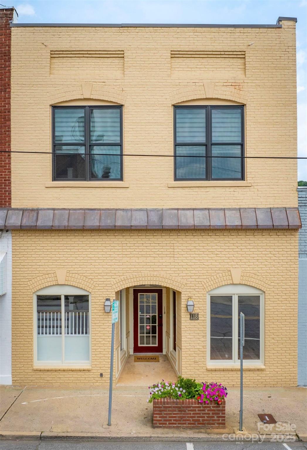 118 Mulberry Street Property Photo 4