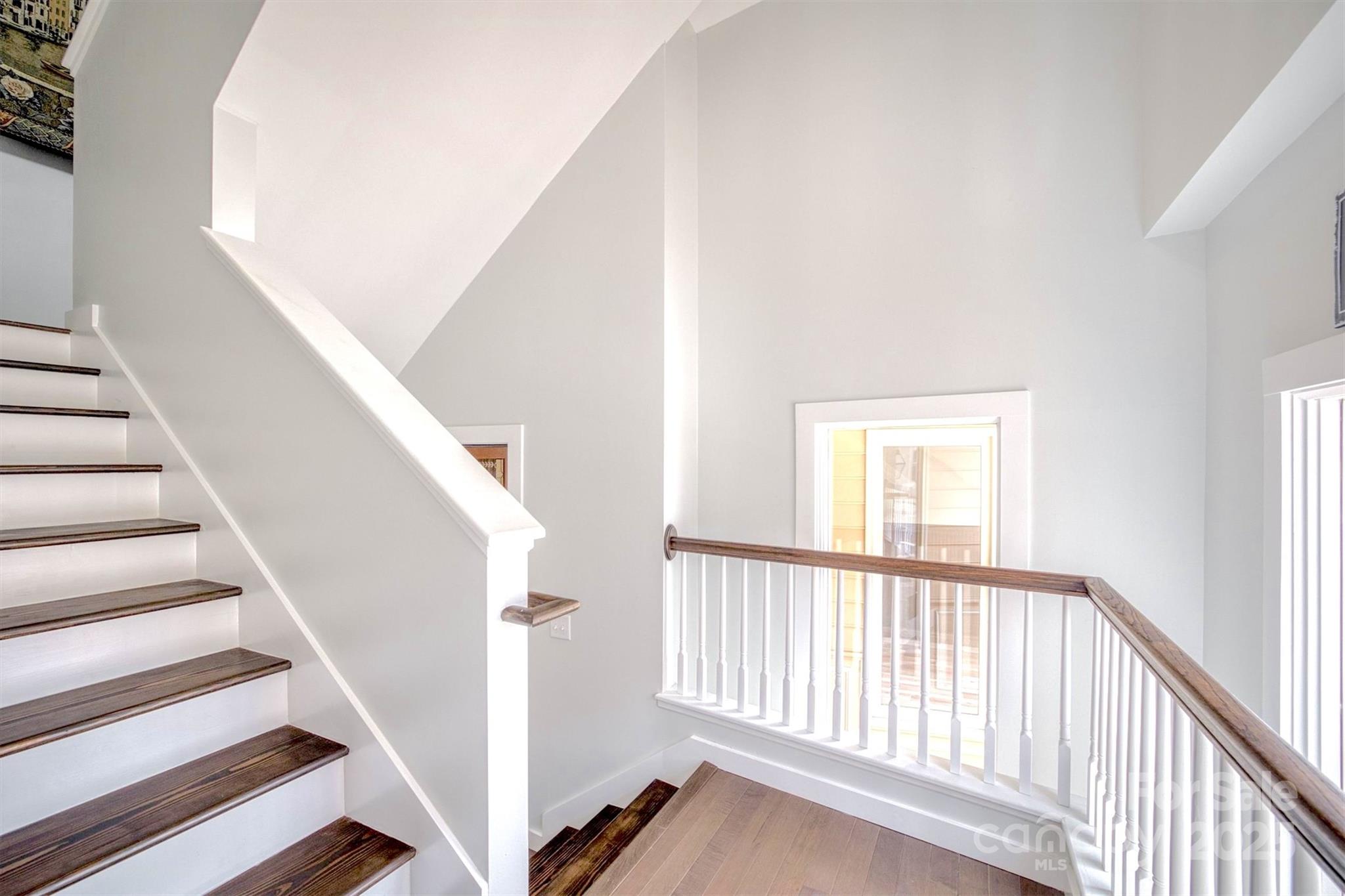 118 Mulberry Street Property Photo 11