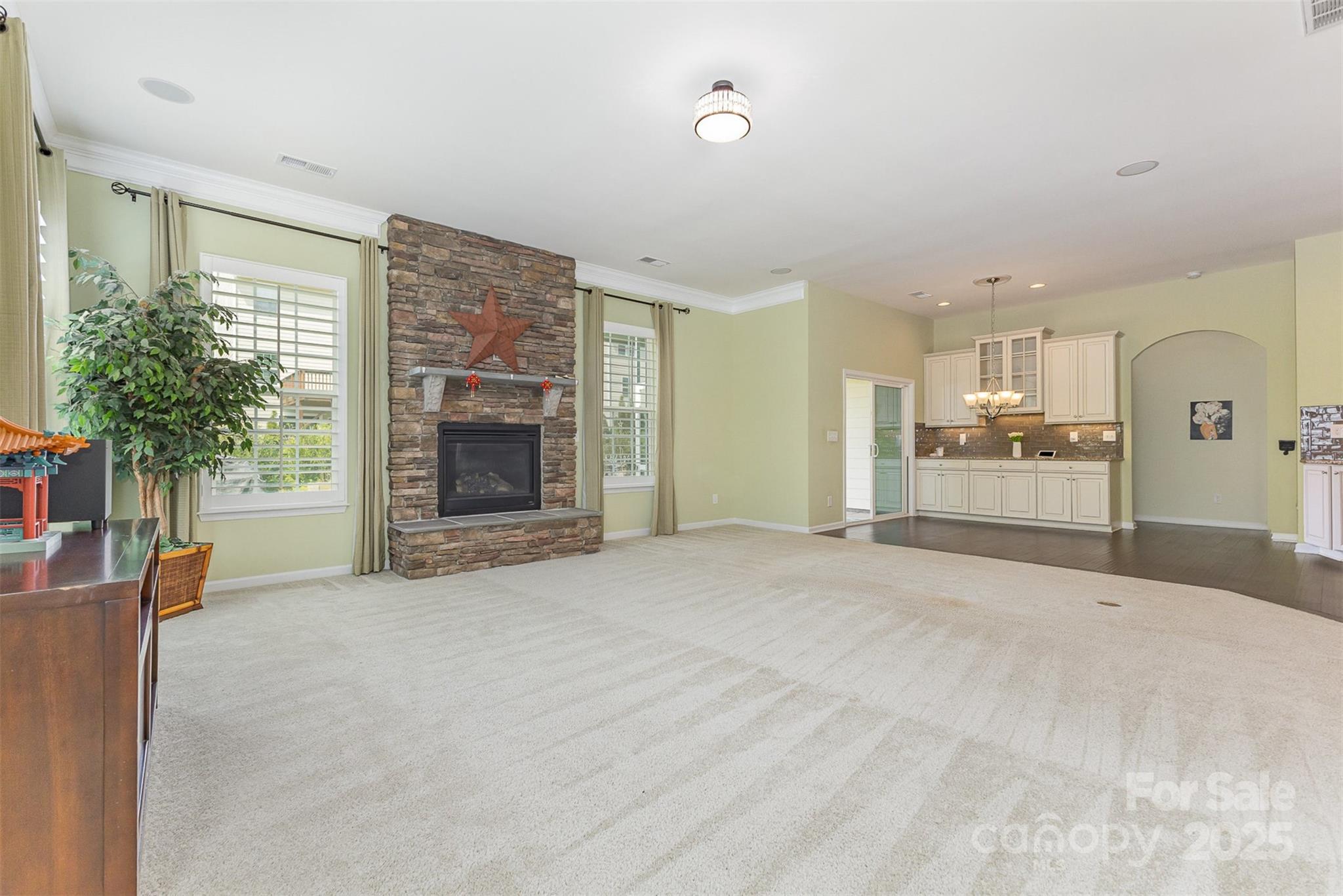 1116 Arnott Lane Property Photo 6