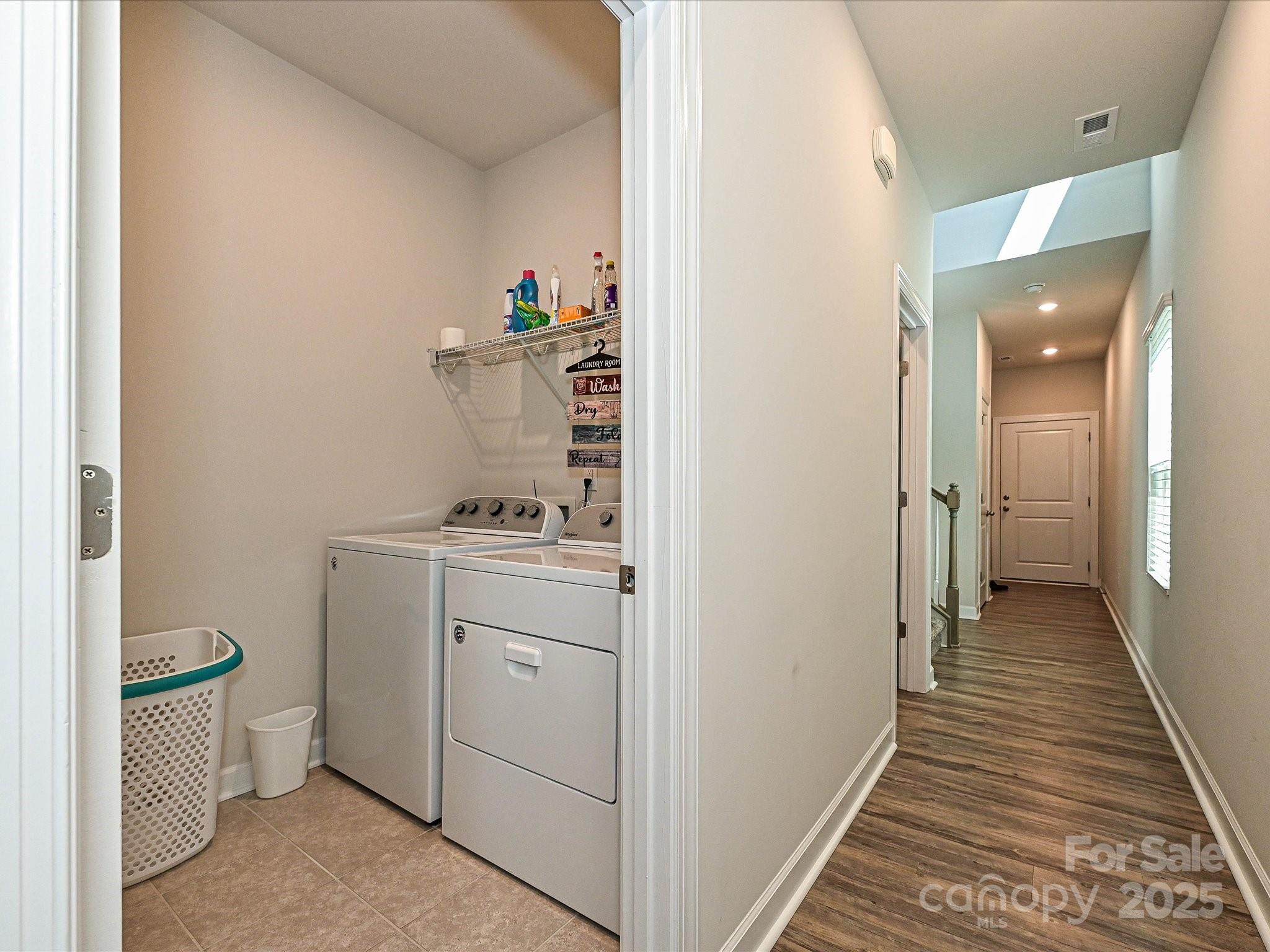 11807 Midnight Way Property Photo 11