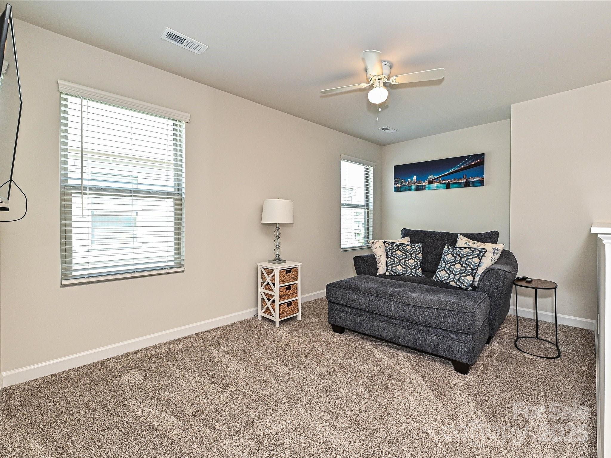 11807 Midnight Way Property Photo 18