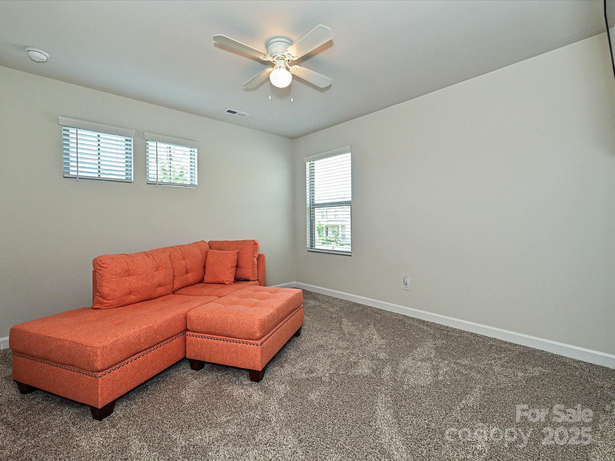 11807 Midnight Way Property Photo 19