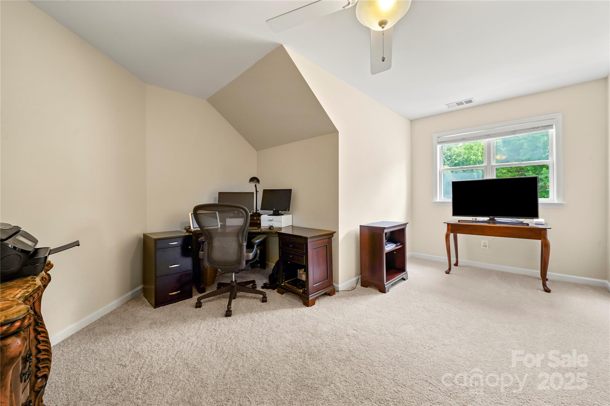 8173 Shannon Woods Lane Property Photo 13
