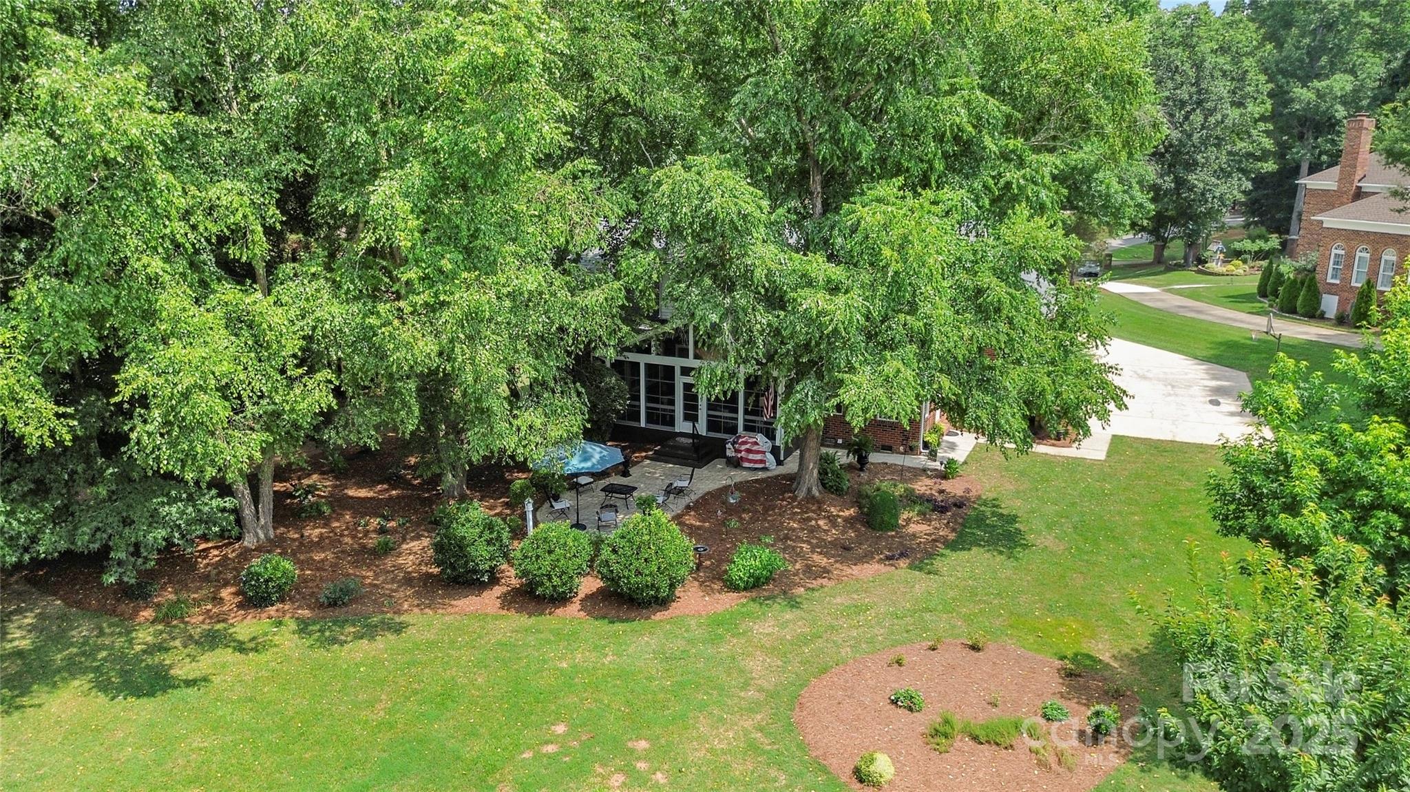 8173 Shannon Woods Lane Property Photo 34