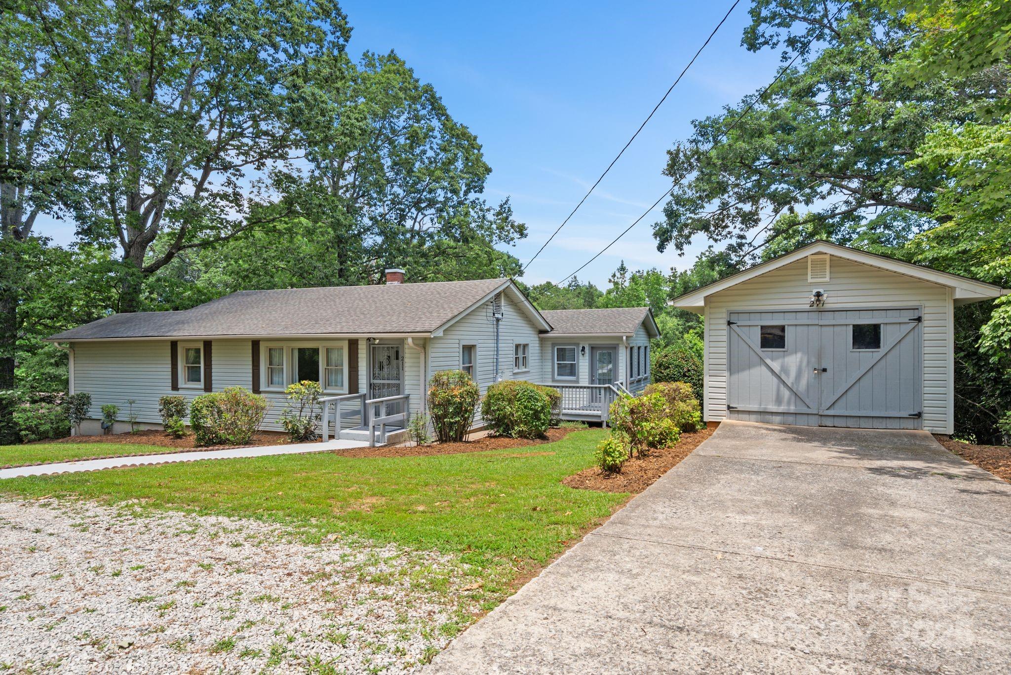 211 Woodland Road Property Photo 1