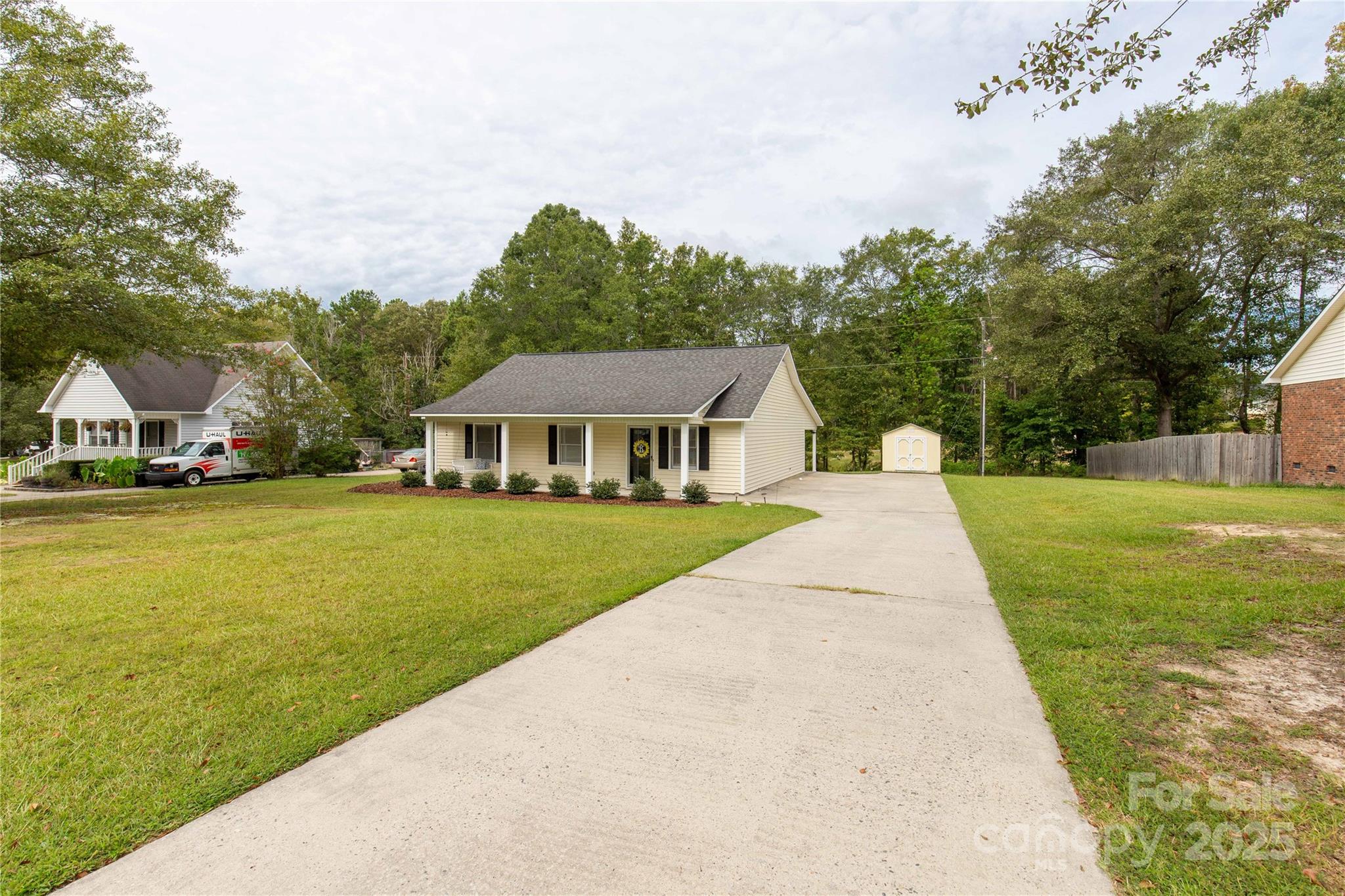 2460 Prince Drive Property Photo 3