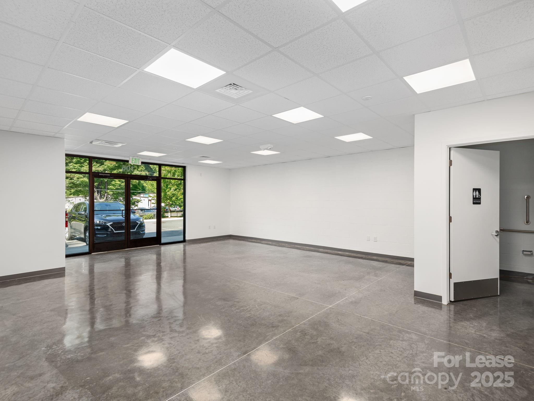 76 Glendale Avenue 106 Property Photo 8