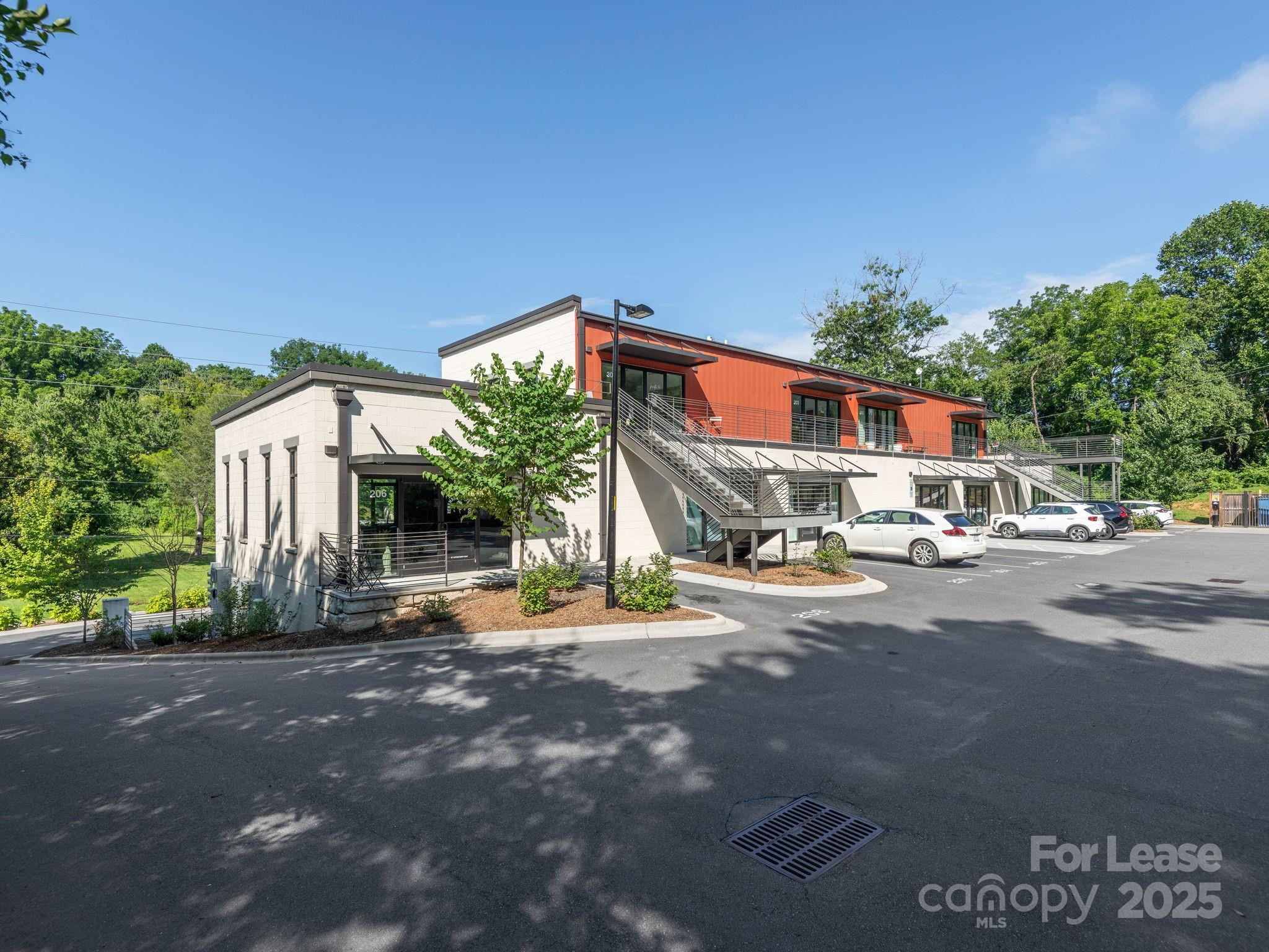 76 Glendale Avenue 106 Property Photo 14