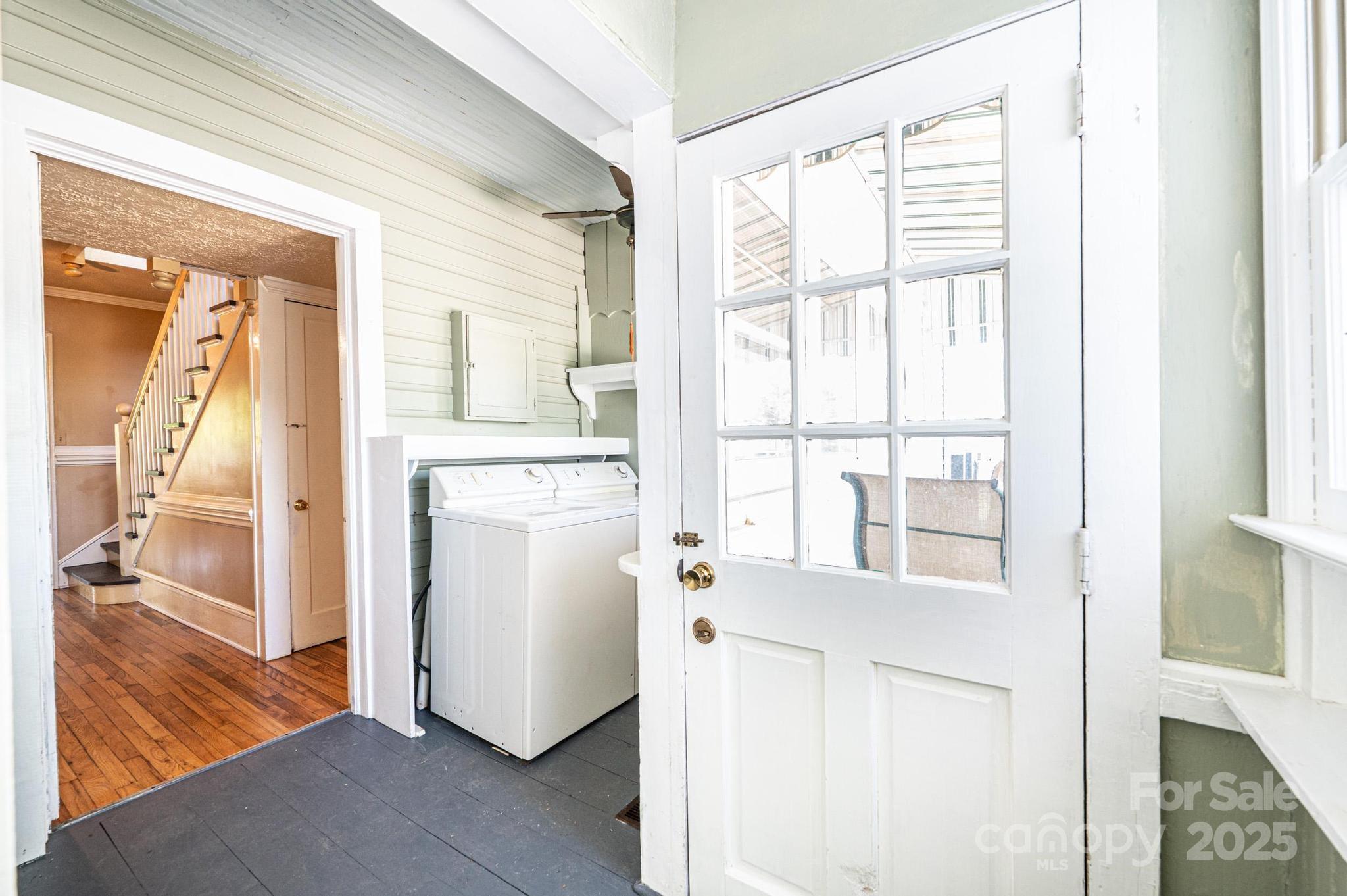 1010 College Avenue Property Photo 14