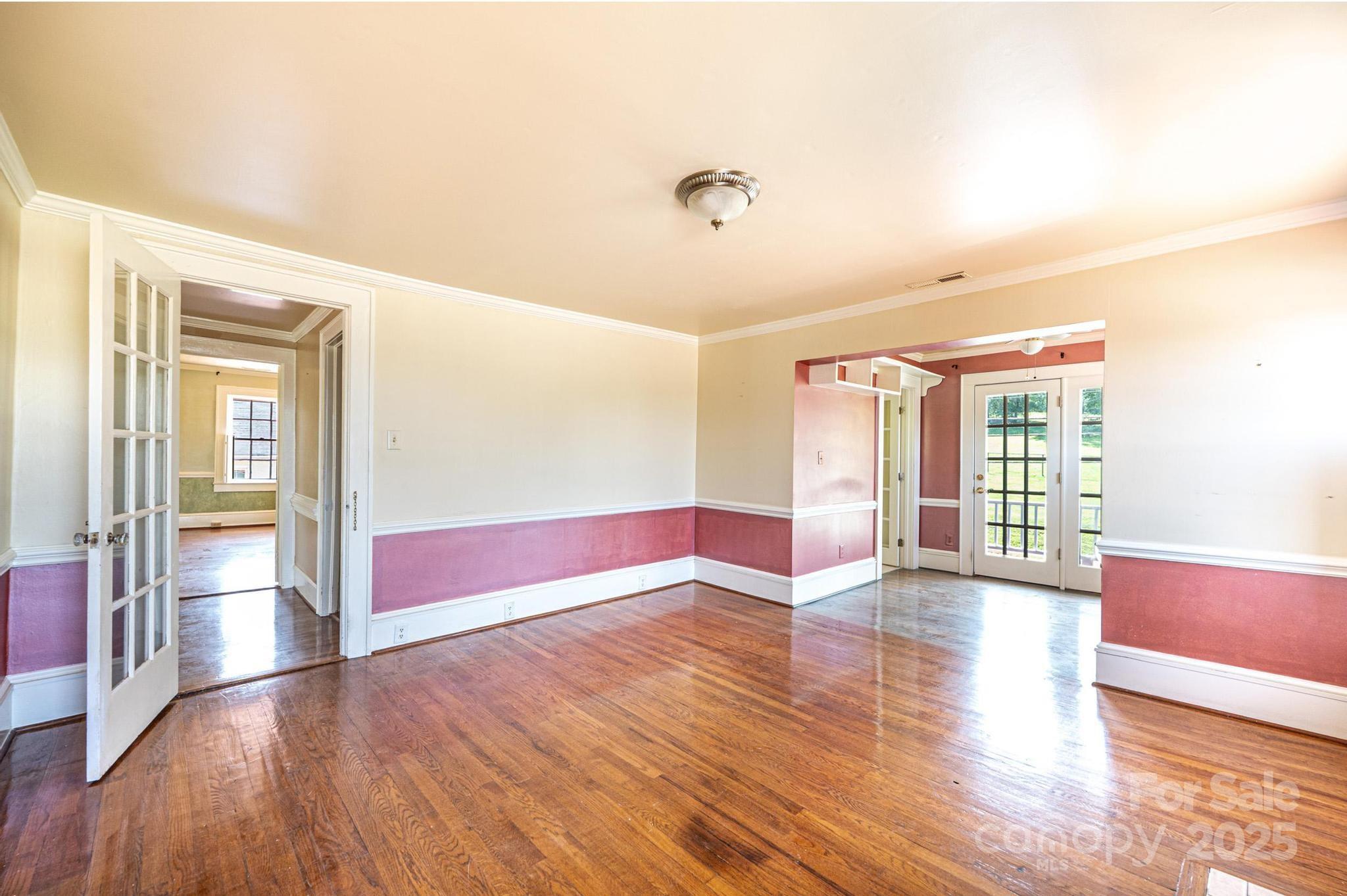 1010 College Avenue Property Photo 27